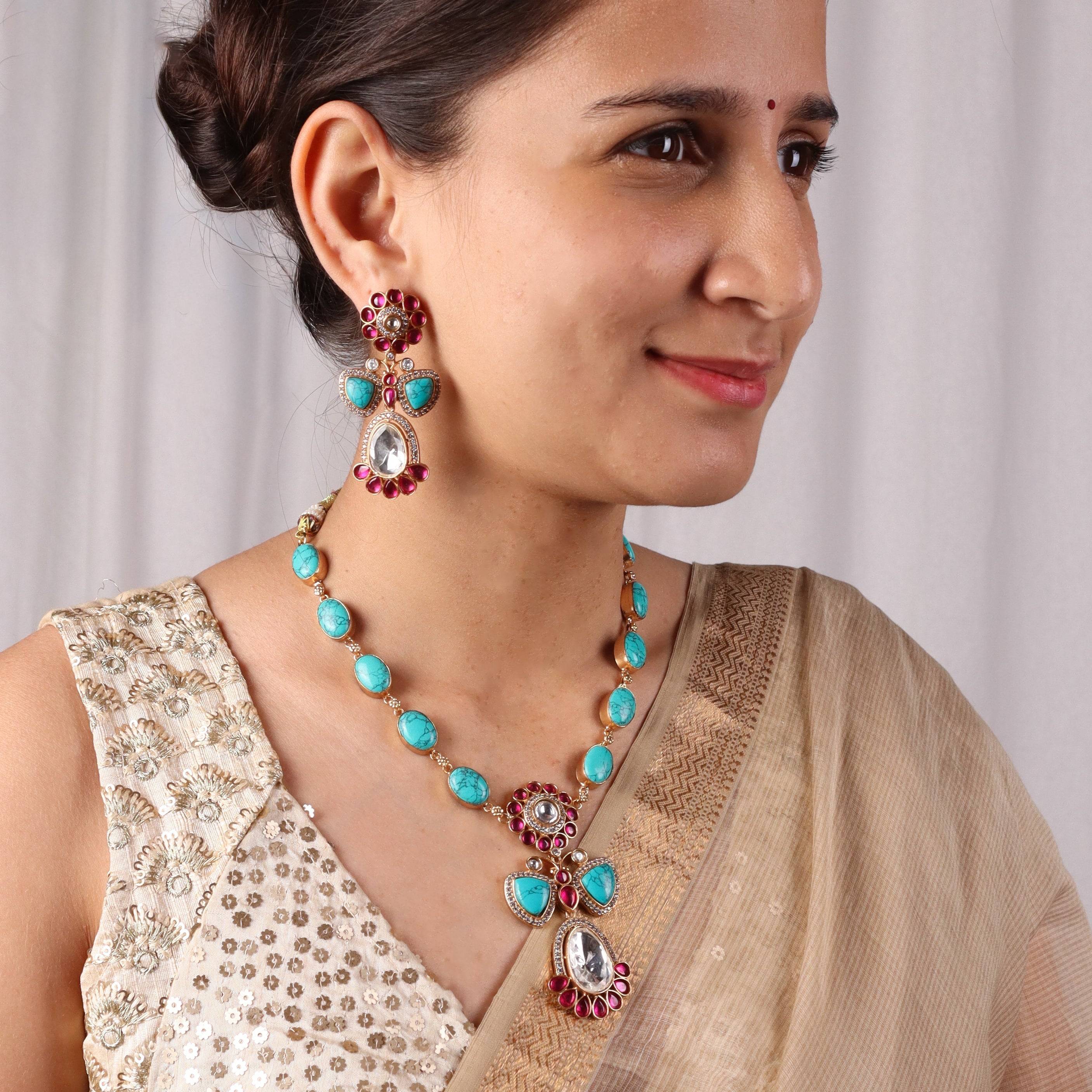 Model wearing 22K gold-plated fashion Set for a sophisticated and elegant jewelry look