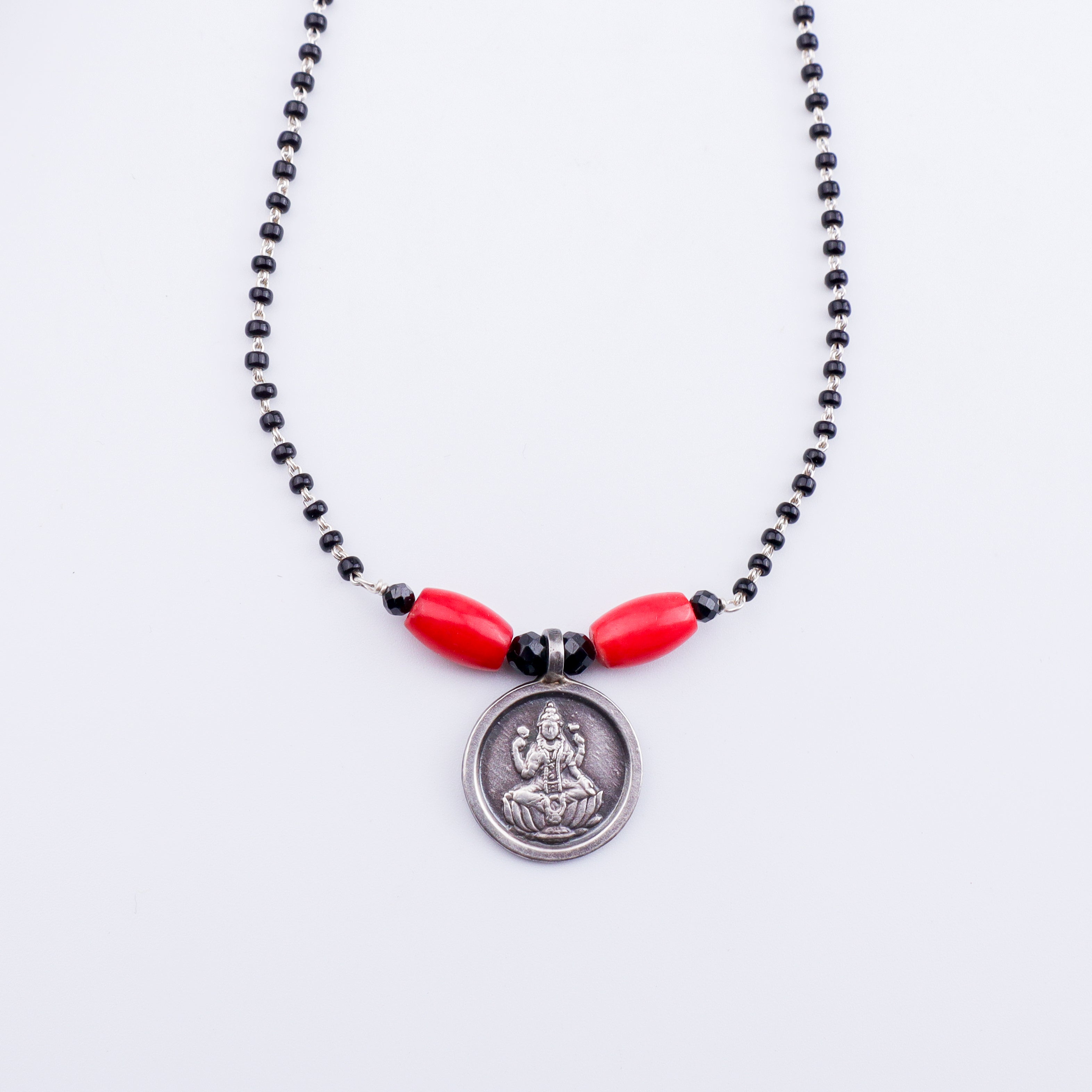 Coral Putali Mangalsutra
