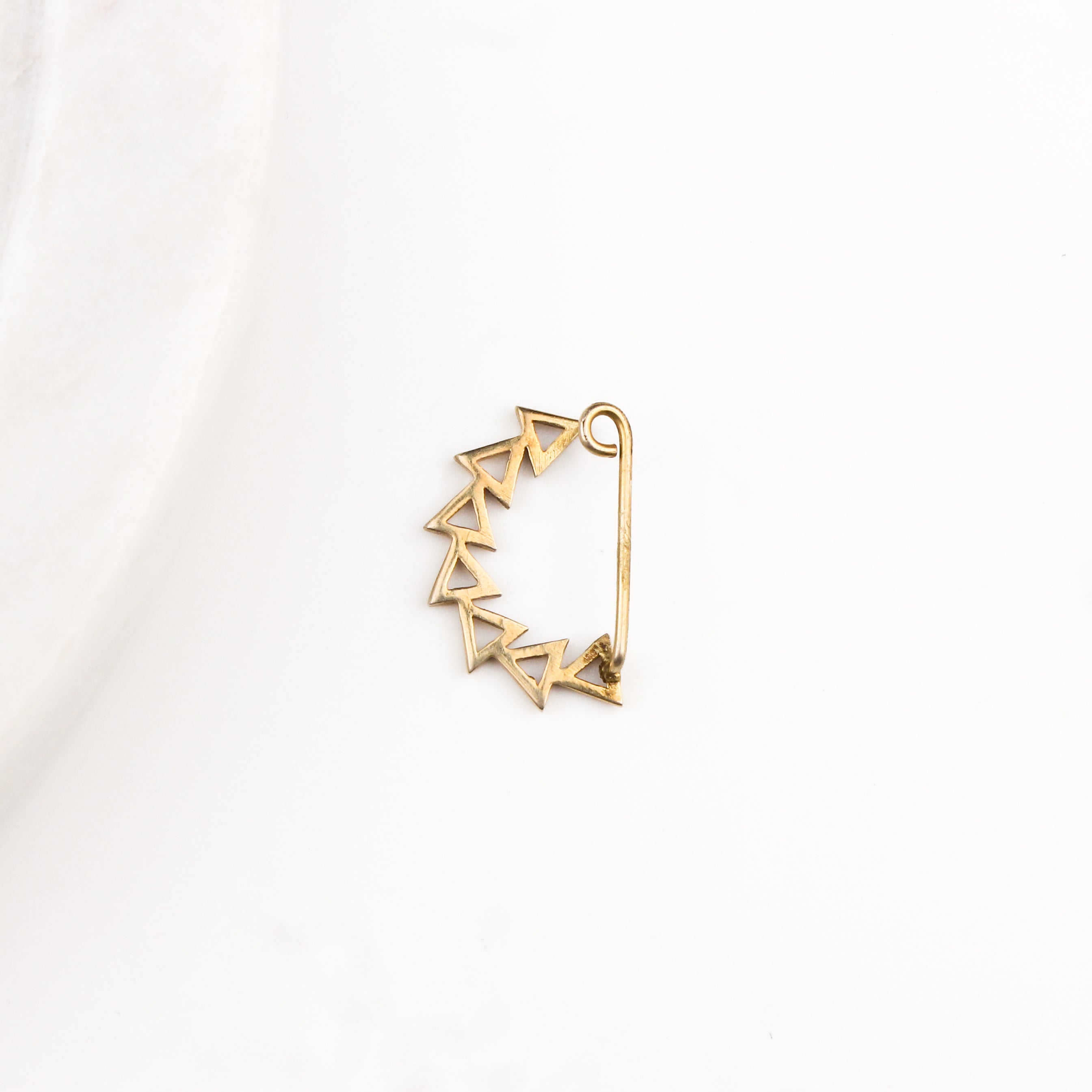 Triangle Line Nath (Left, Clip on) | 92.5 Silver | 22K Gold Plated