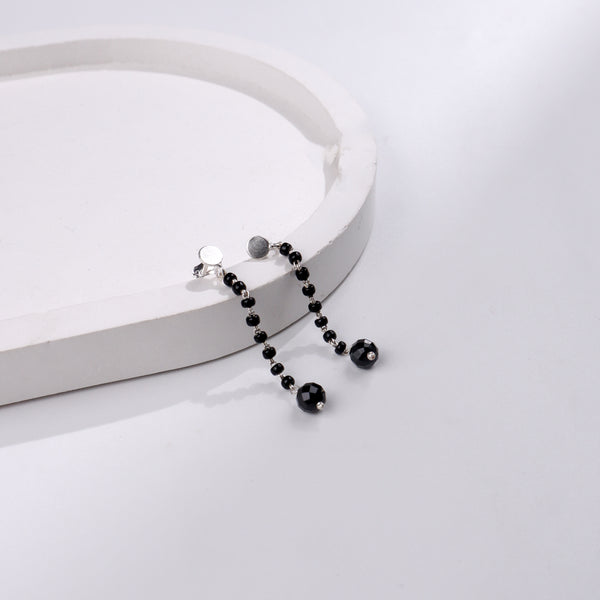 Silver String Earring with Black Spinel