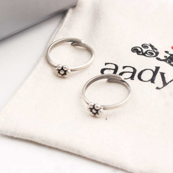 Tiny Kudi Toe Ring ( Thin Base )