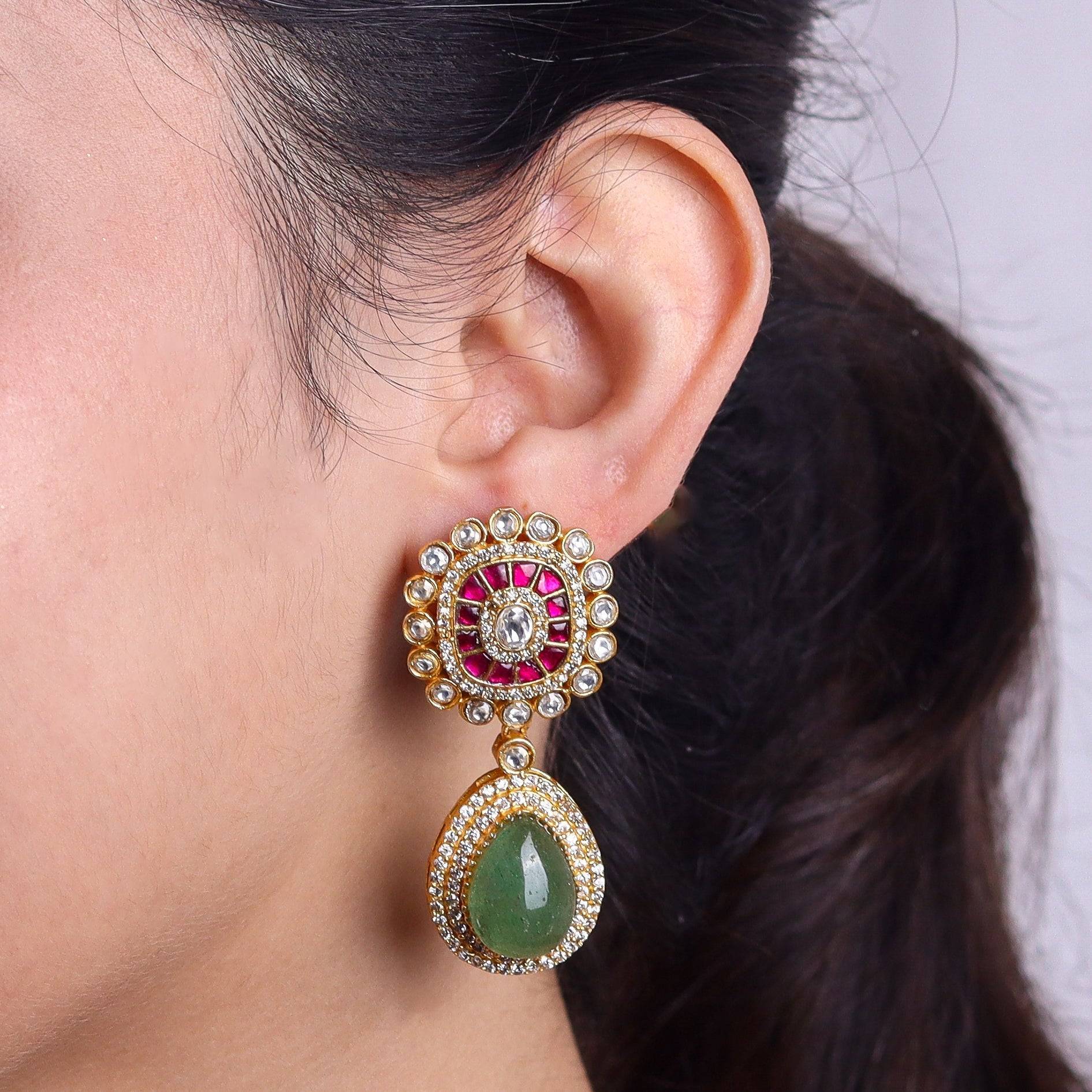 Model wearing 22K gold-plated fashion Set for a sophisticated and elegant jewelry look
