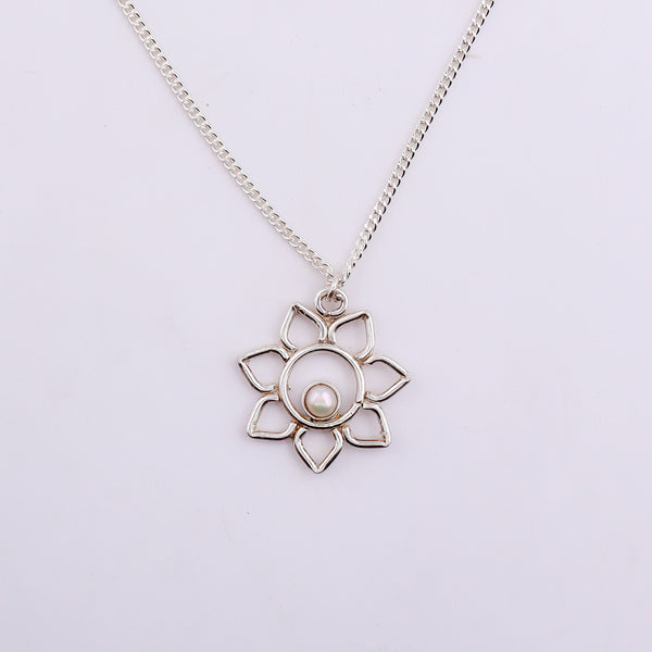 Sliver Flower and Pearl Necklace