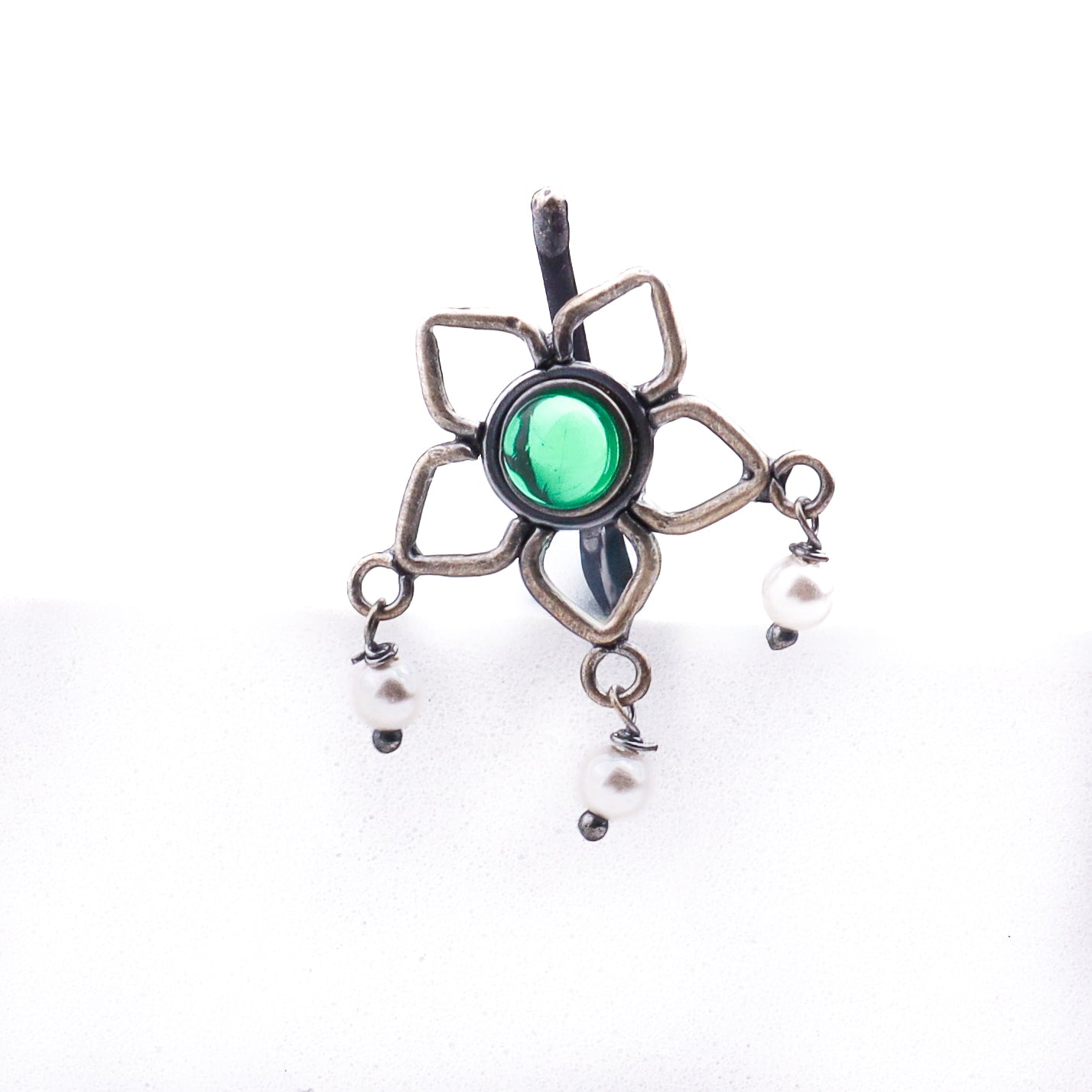 Oxidised Green Flower Clip-On Nose Pin (Large)