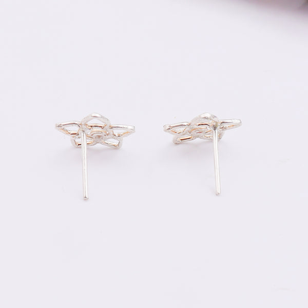 Silver flower pearl earrings