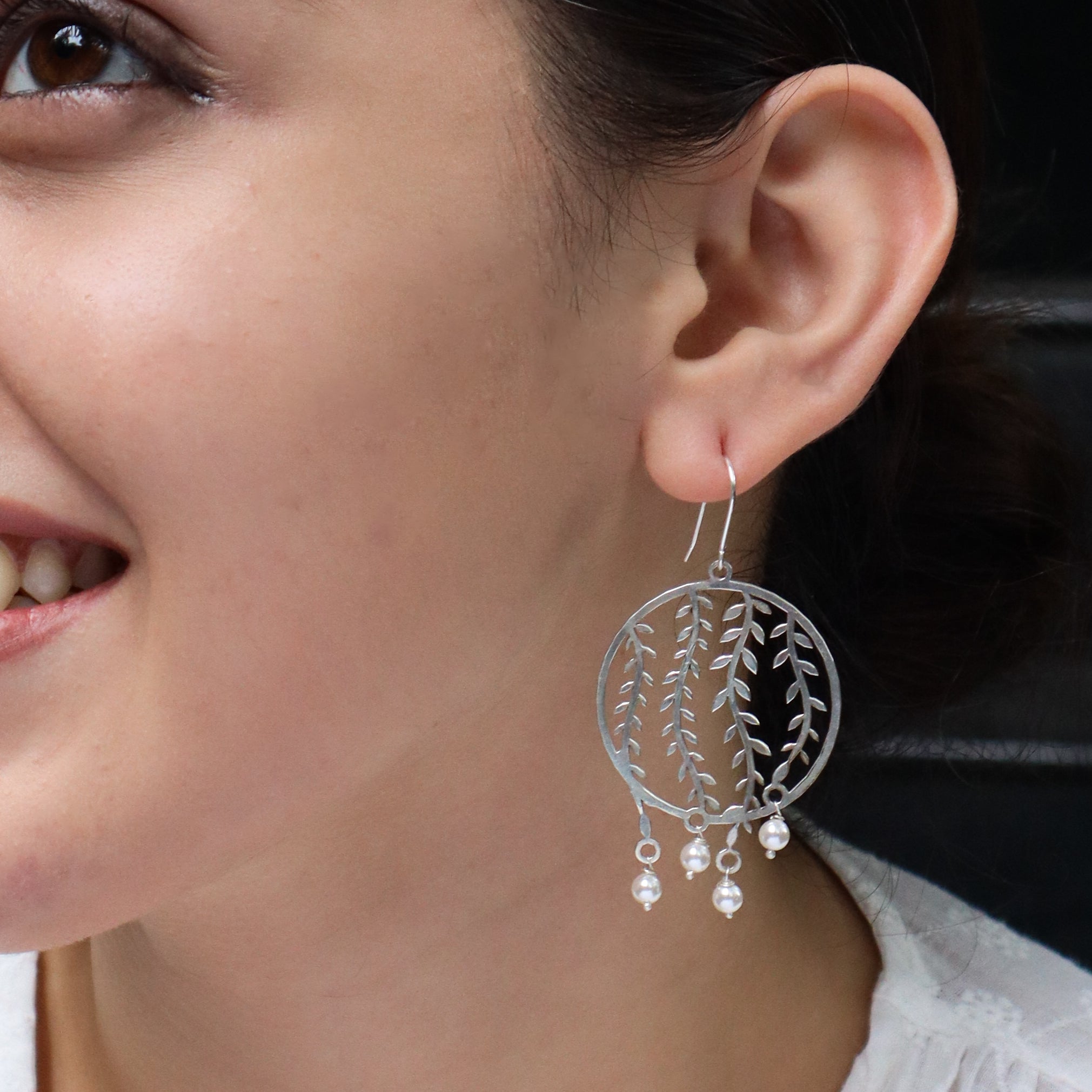 Vine drop pearl chandbali