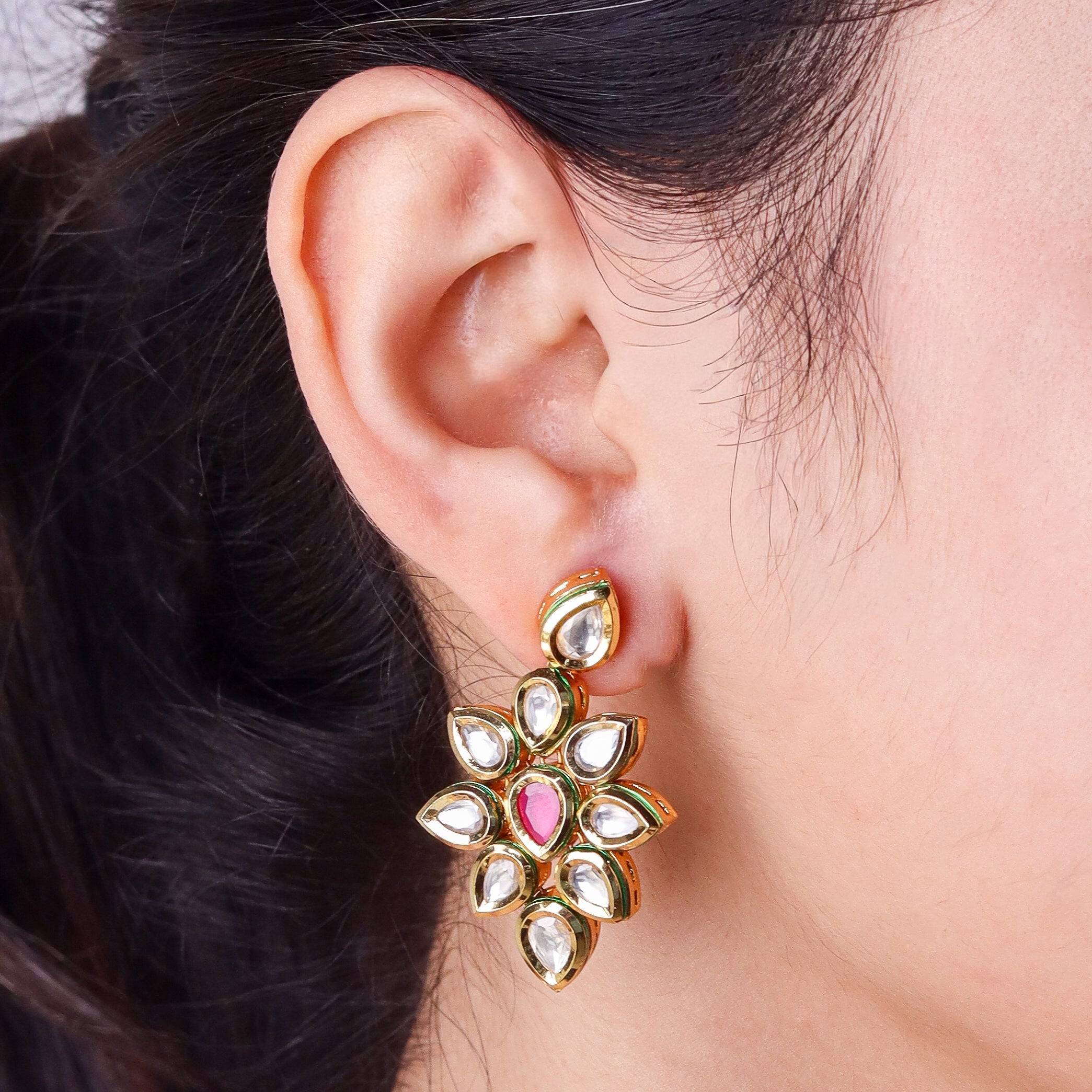 Model wearing 22K gold-plated fashion Set for a sophisticated and elegant jewelry look