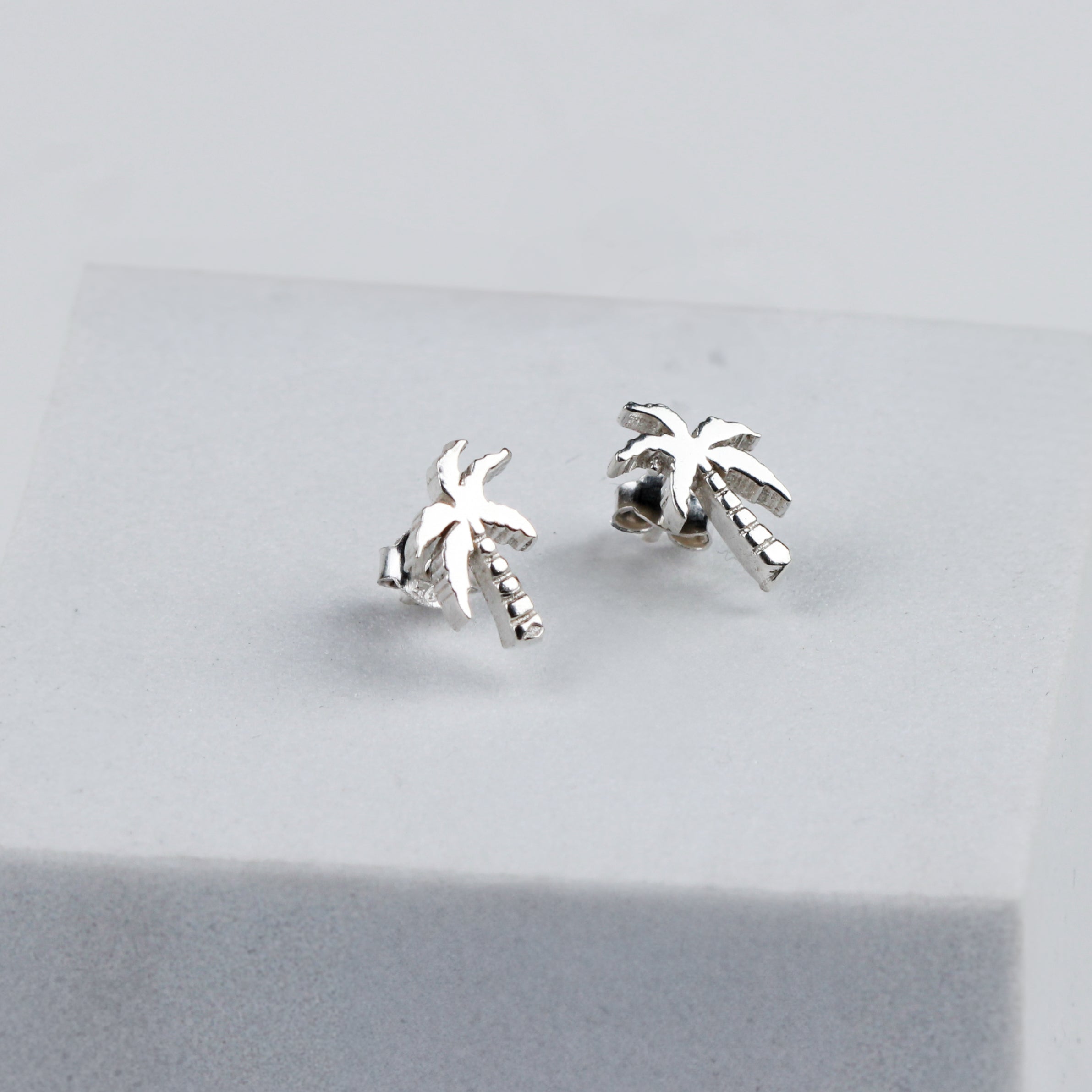 Silver Coconut Tree Stud