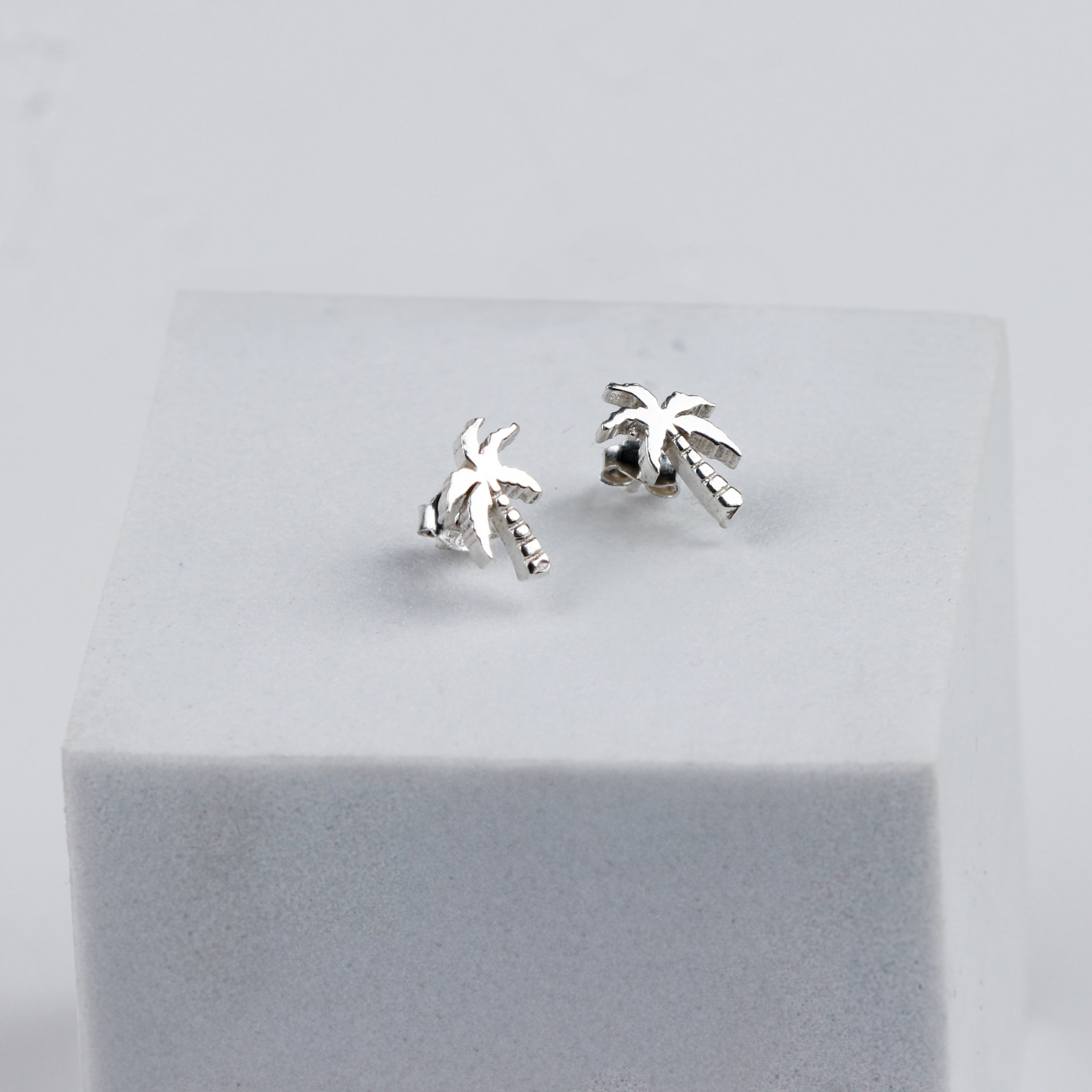 Silver Coconut Tree Stud