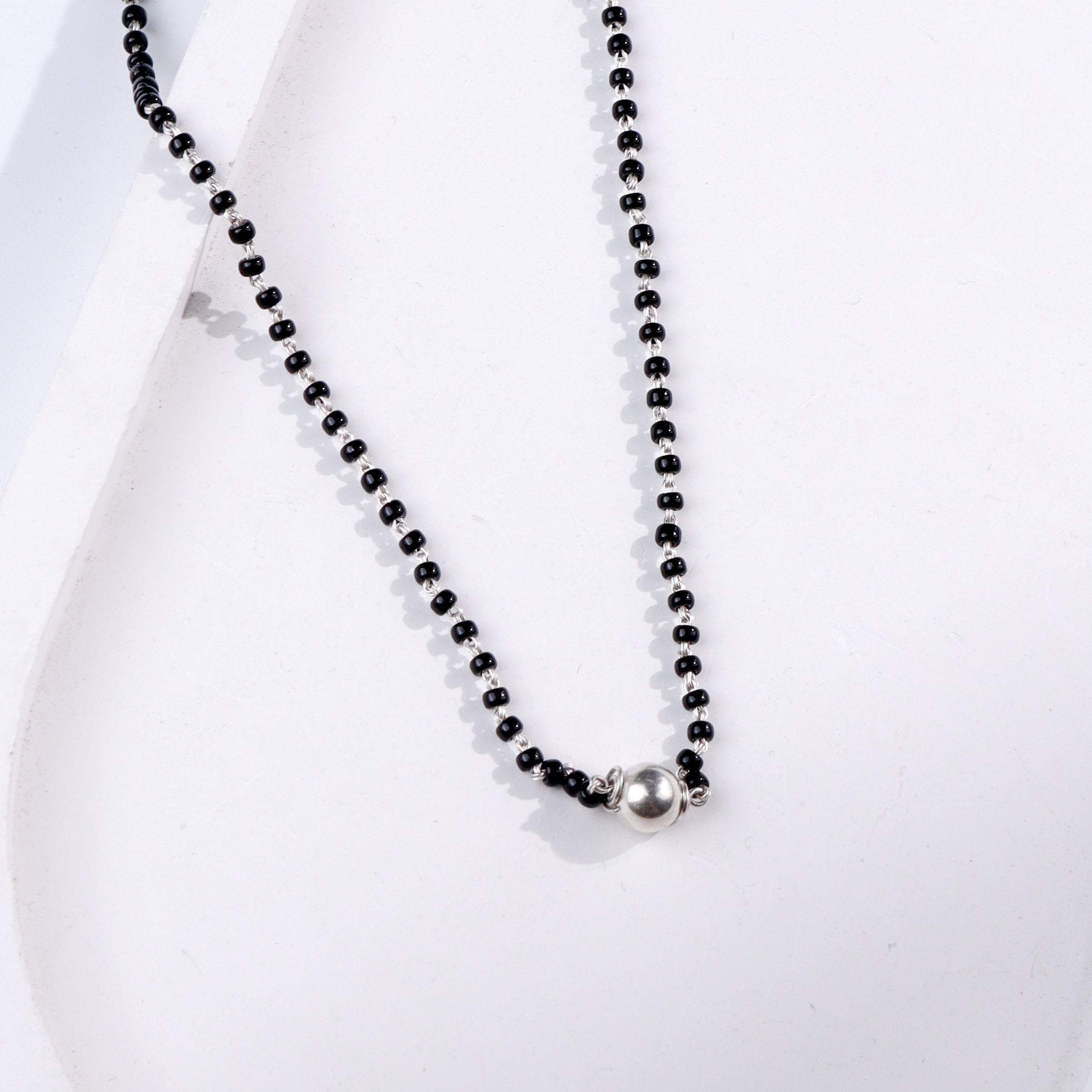 Classic Sarmanee Mangalsutra One Bead