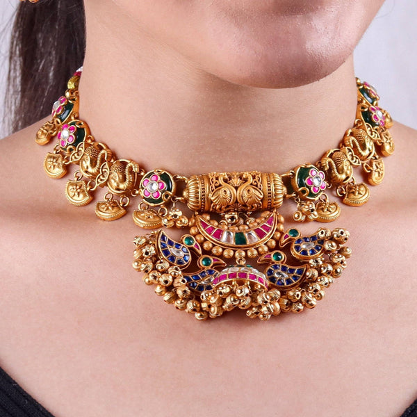 Model wearing 22K gold-plated fashion Set for a sophisticated and elegant jewelry look