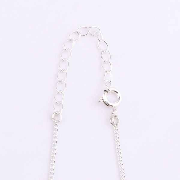 Silver chain with adjustable clasp and green quartz beads