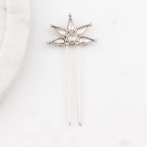 Itihaas Petal Hair Accessory – Small (Plus Pendant)