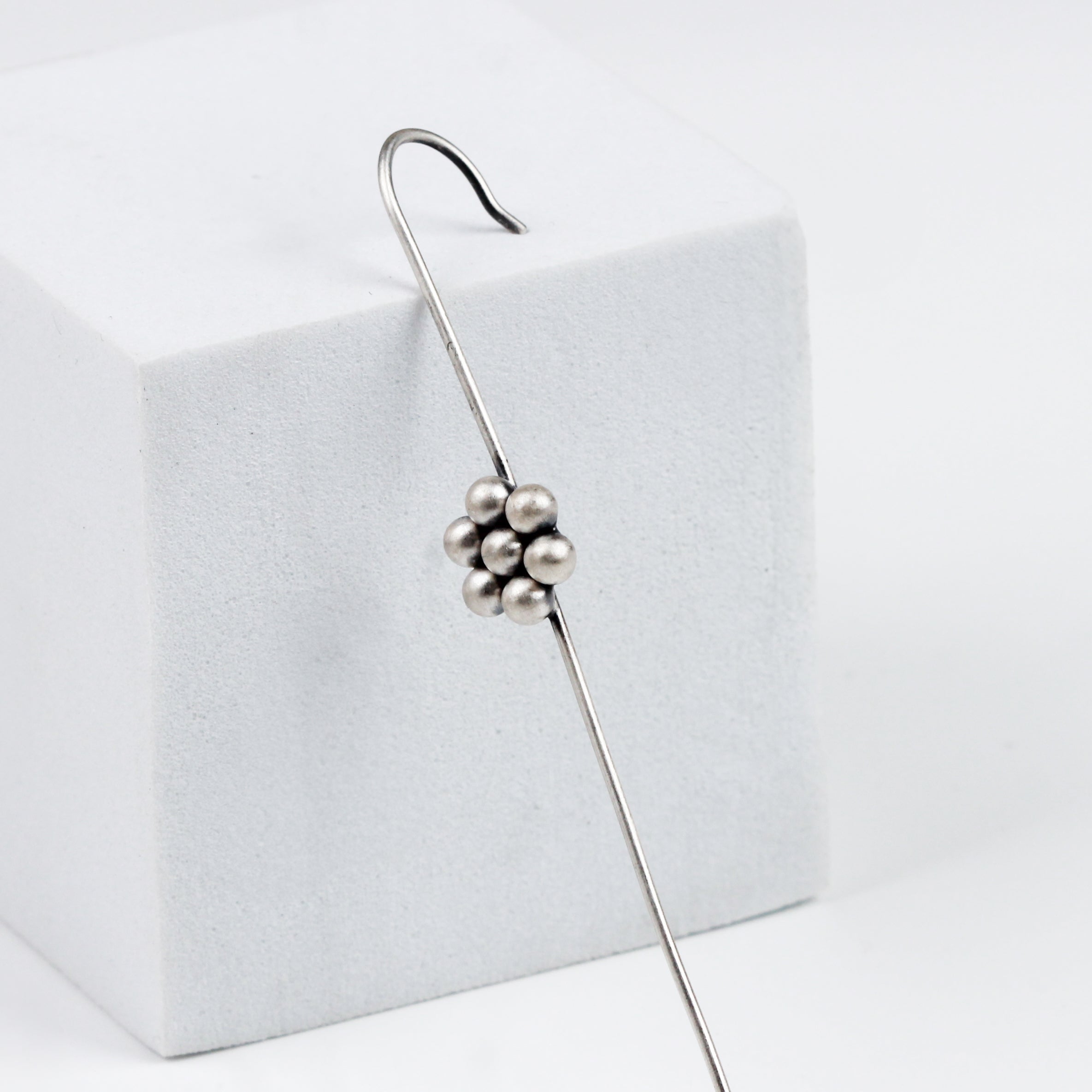 Silver Kudi Motif Single Earcuff