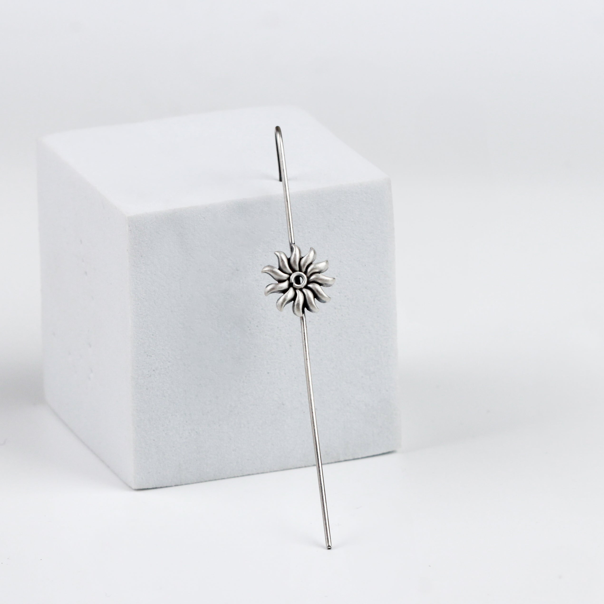 Silver Sun Motif Single Earcuff