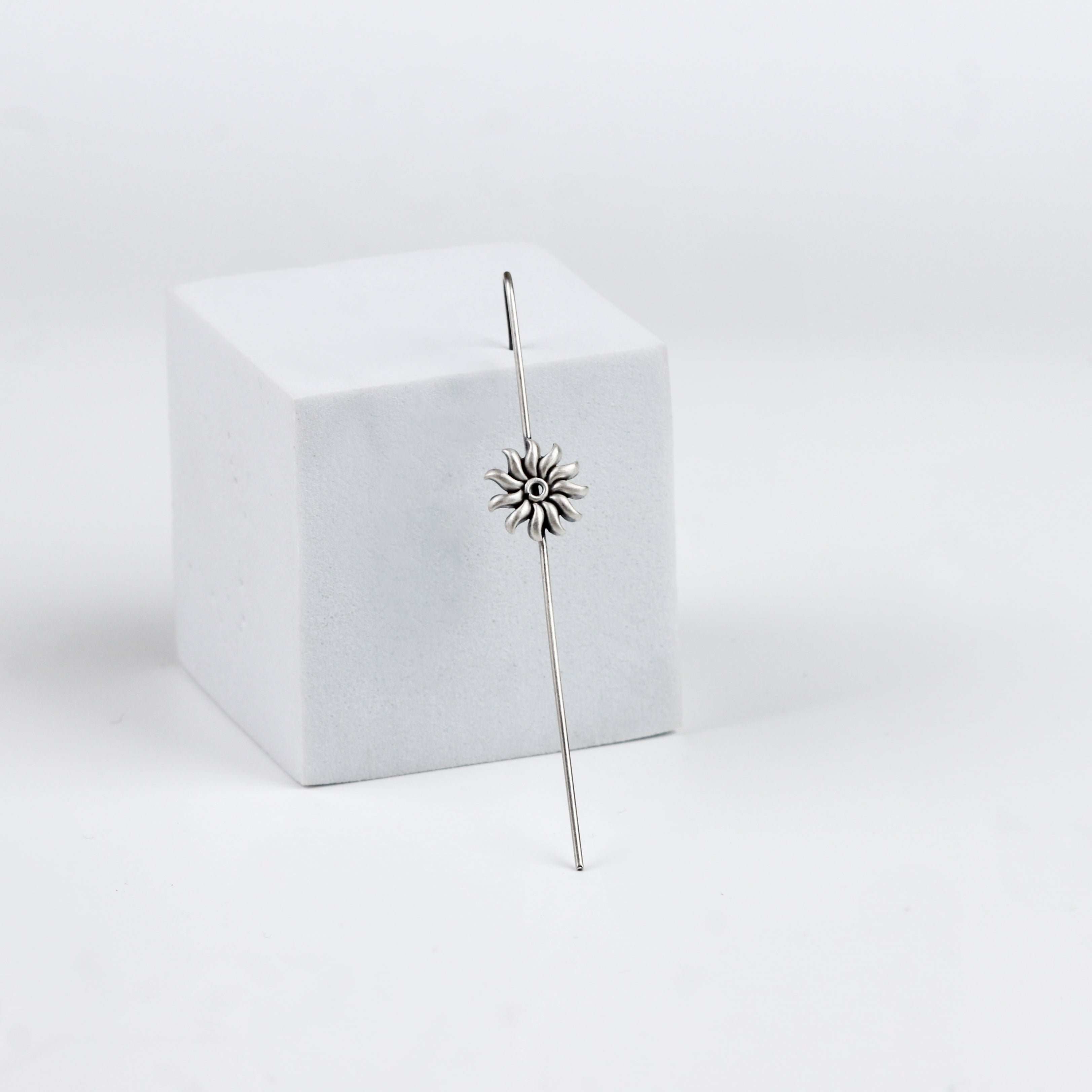 Silver Sun Motif Single Earcuff