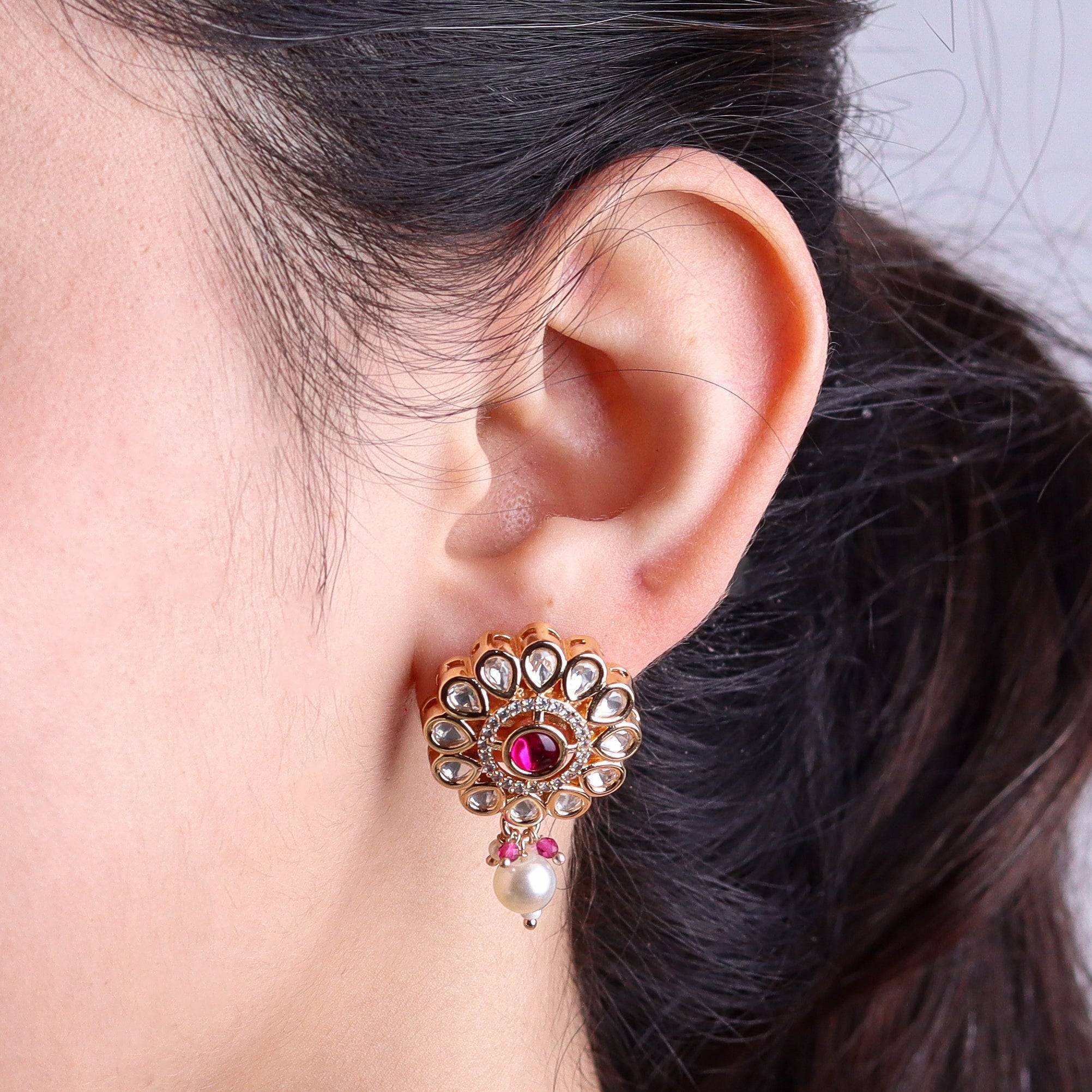 Model wearing a 22K gold-plated fashion Set for a sophisticated and elegant jewelry look