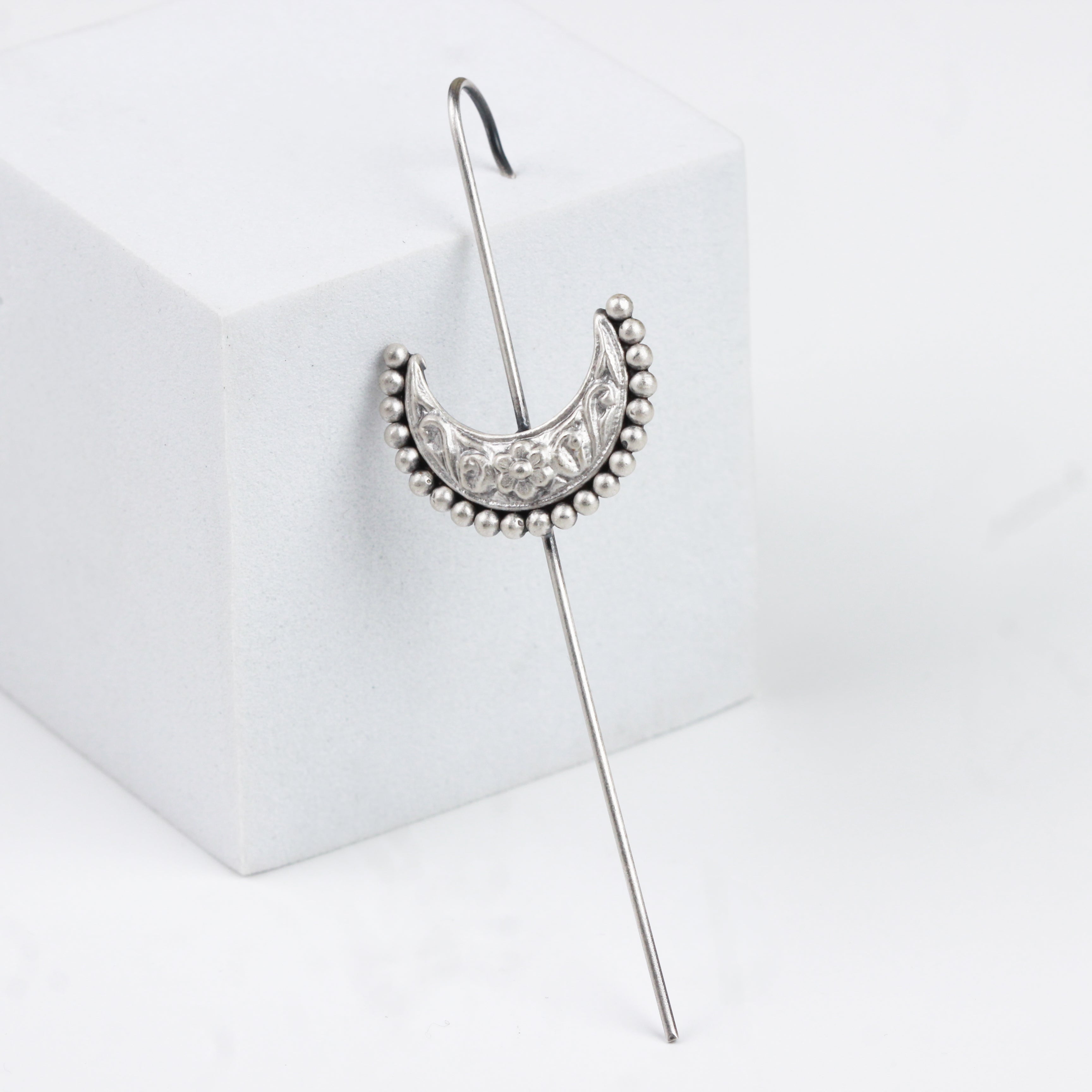 Silver Chandrakor Single Earcuff