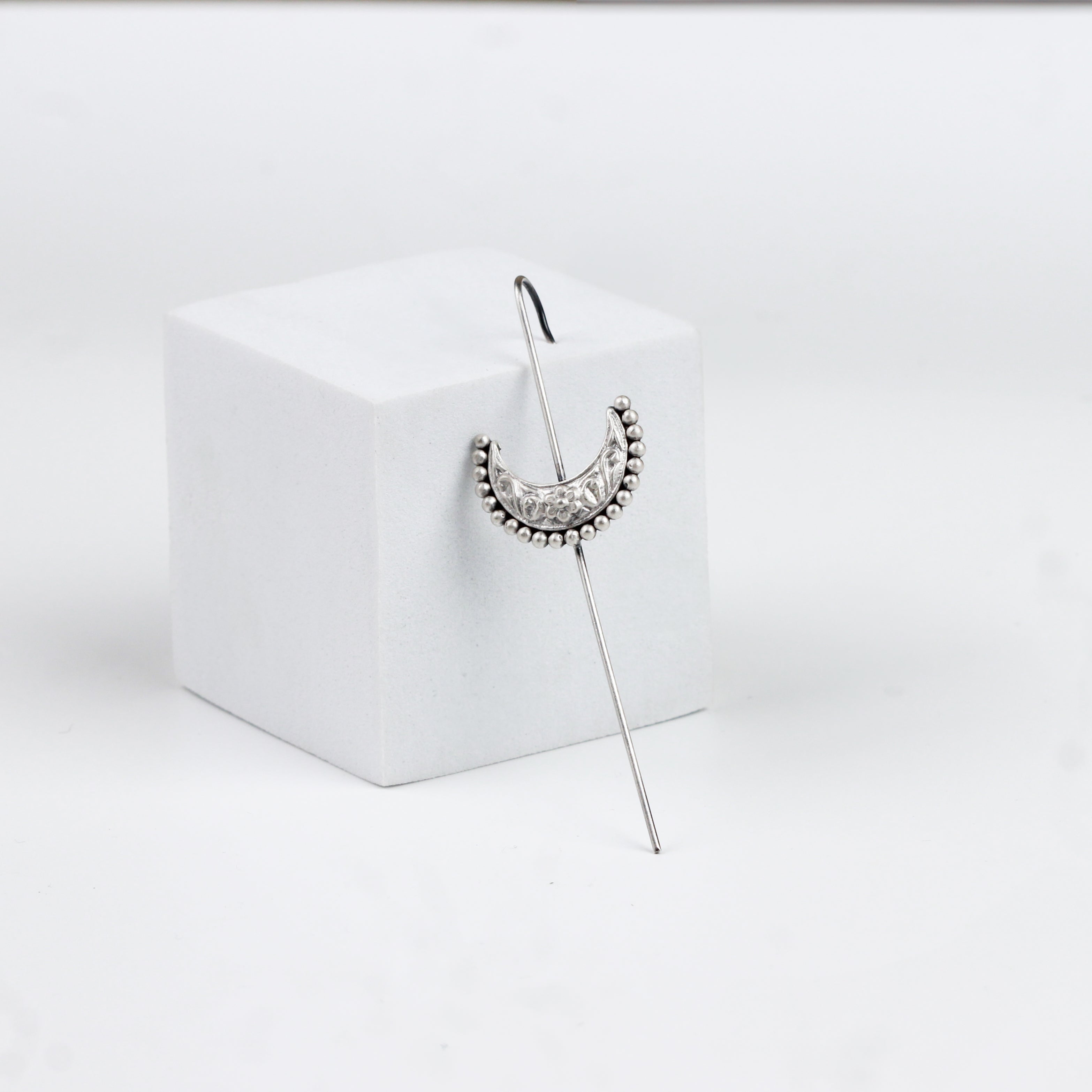 Silver Chandrakor Single Earcuff