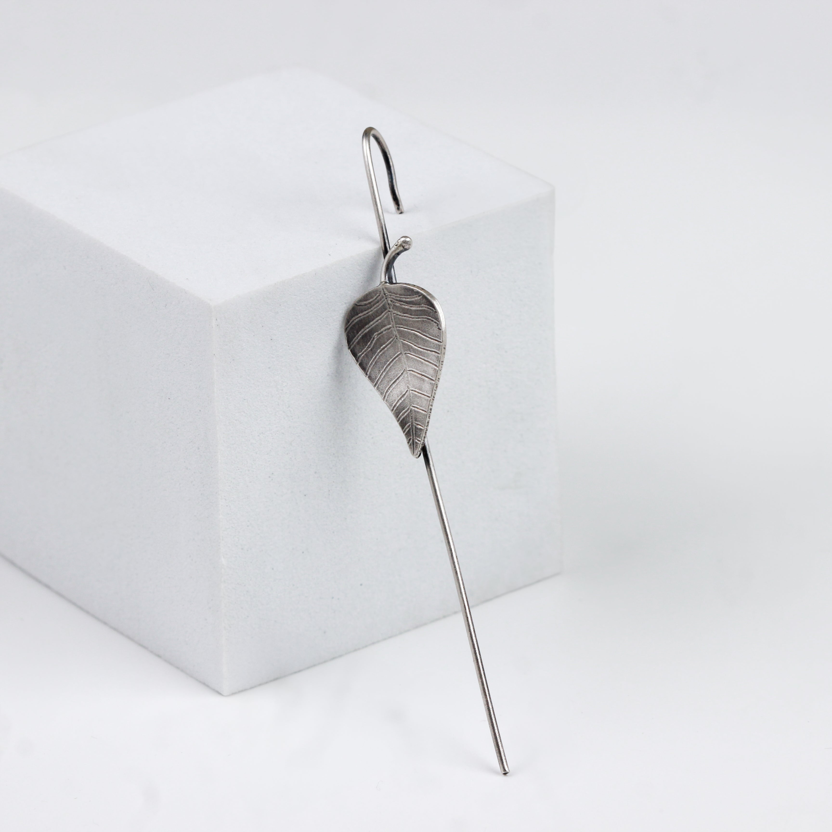 Silver Peepal Motif Single Earcuff