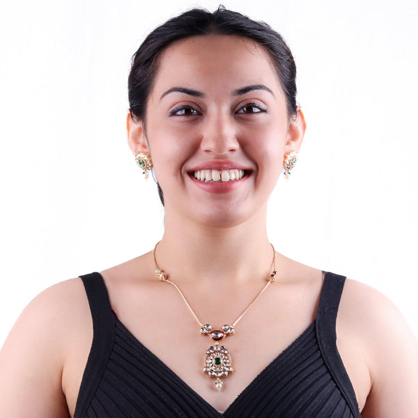 Model wearing 22K gold-plated fashion Set for a sophisticated and elegant jewelry look