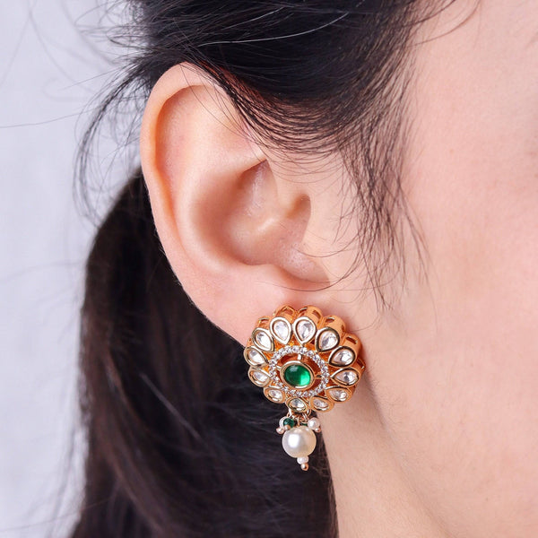 Model wearing 22K gold-plated fashion Set for a sophisticated and elegant jewelry look