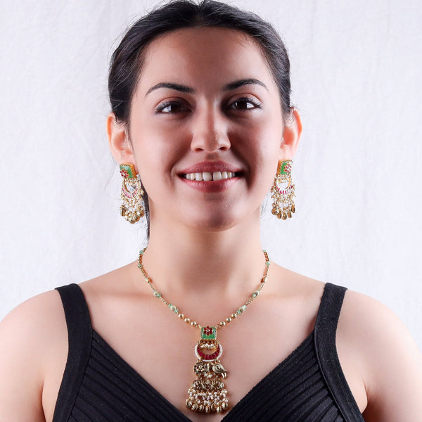 Model wearing 22K gold-plated fashion Set for a sophisticated and elegant jewelry look