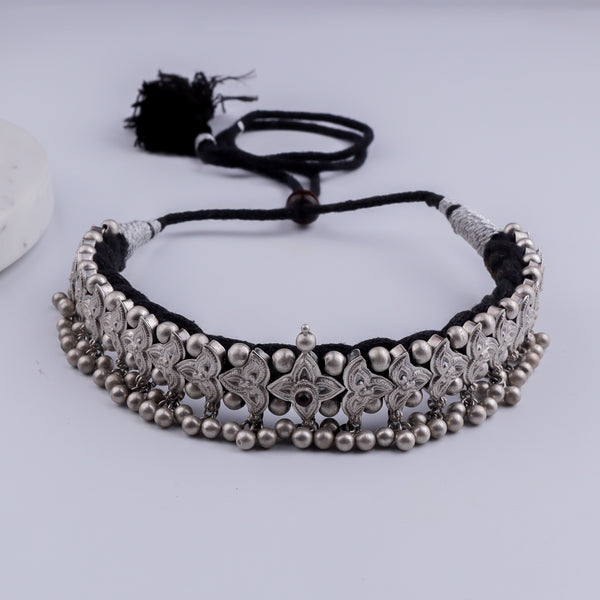 Belpaantik : Silver Oxidised Finish