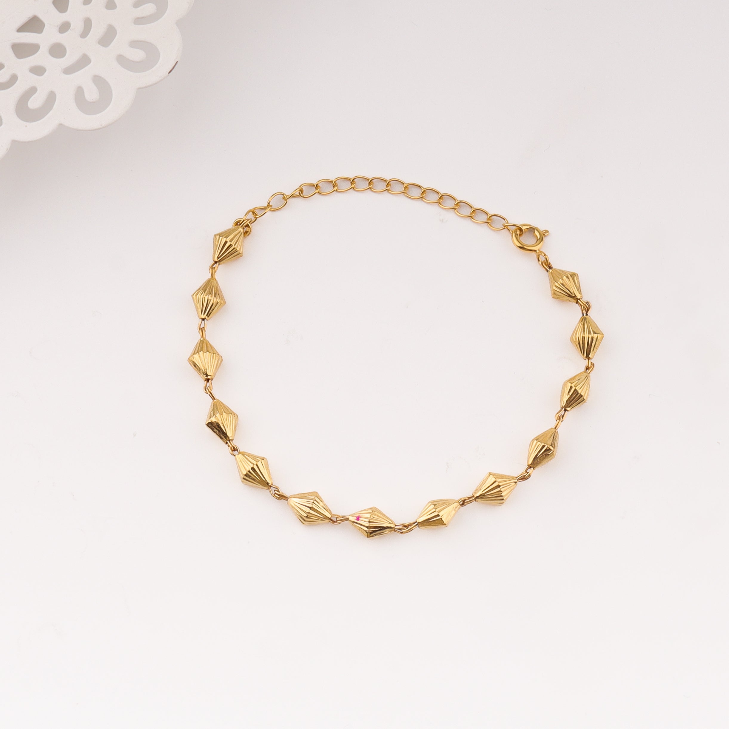 Gold plated single layer silver bead bracelet