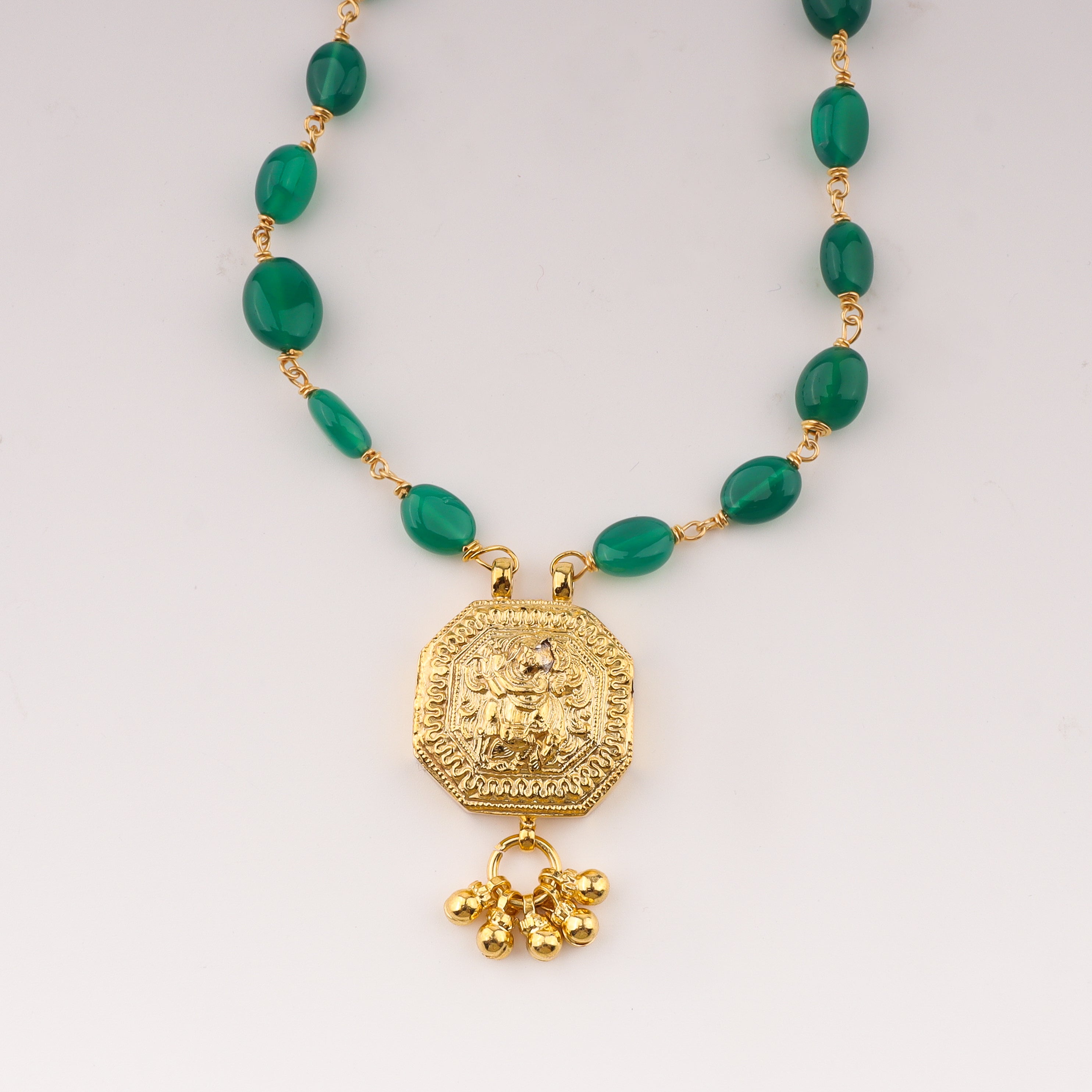 Gold plated pendant necklace with green onyx