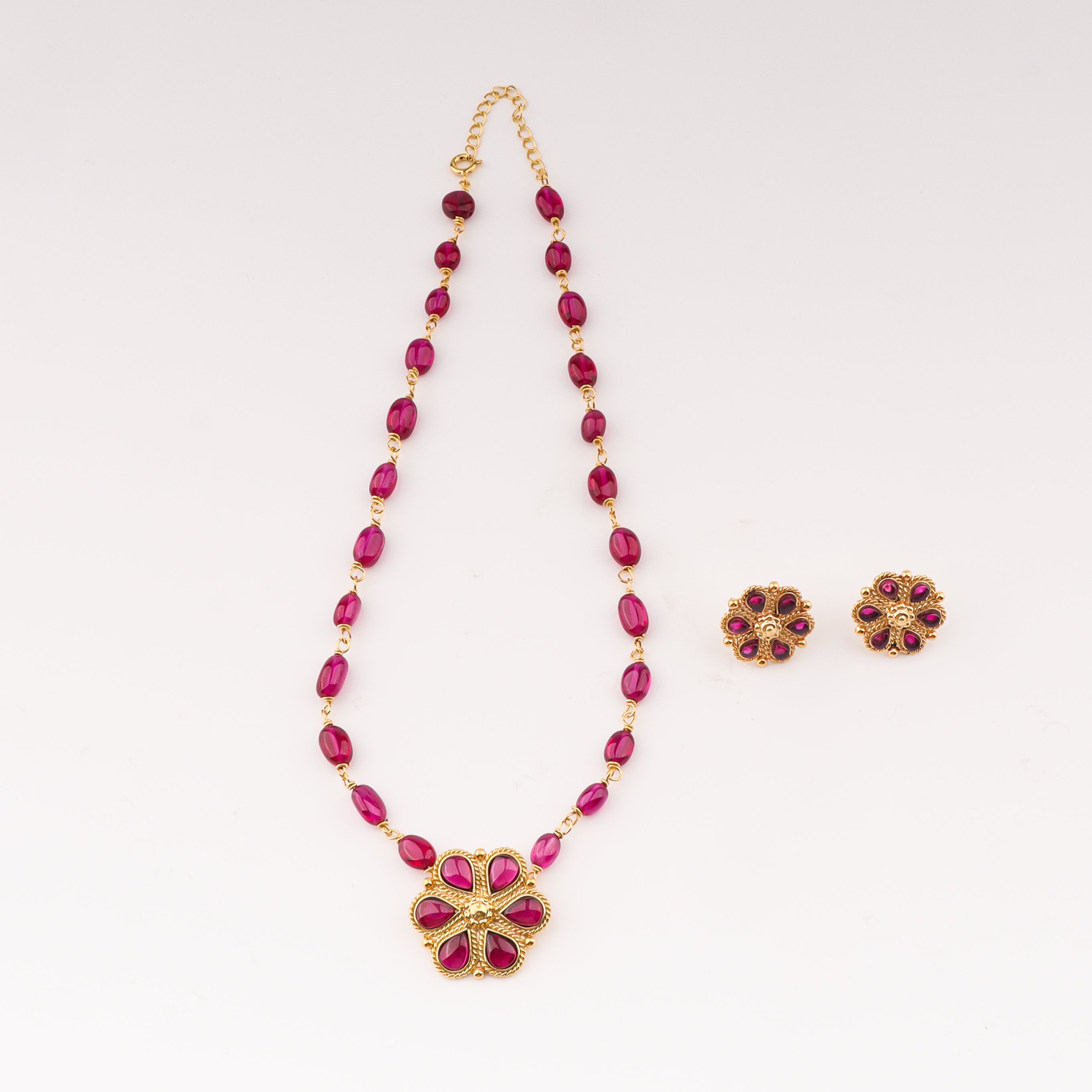 Gold plated pendant set with ruby