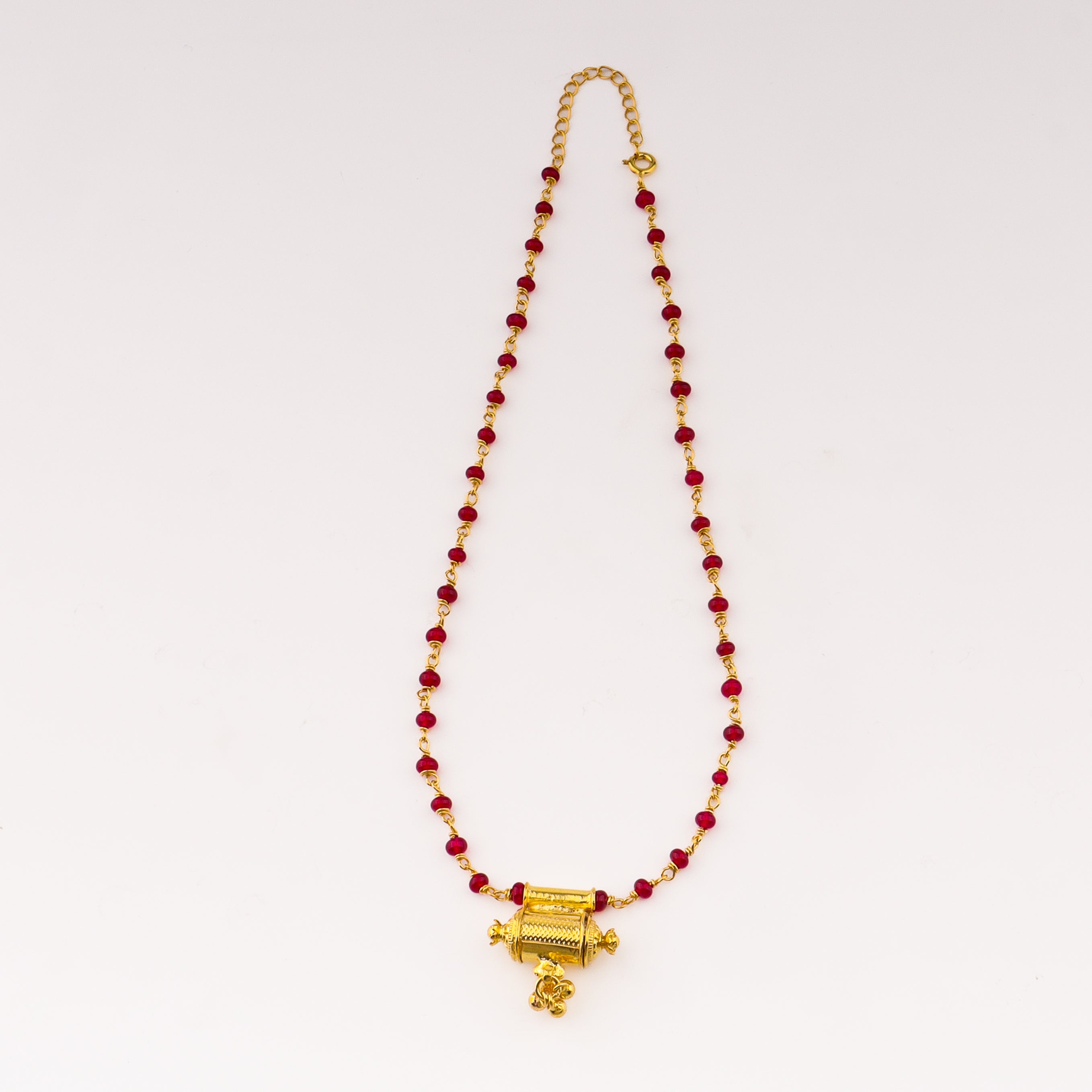 Taveej pendant necklace with ruby gold plated