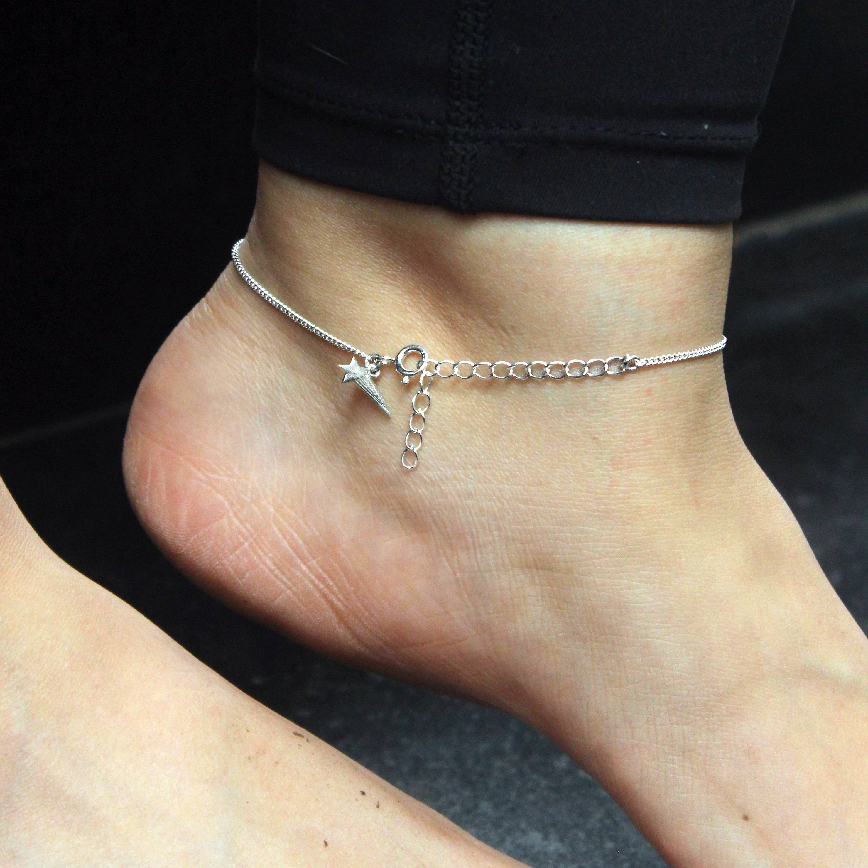 Delicate silver shooting star charm anklet for women