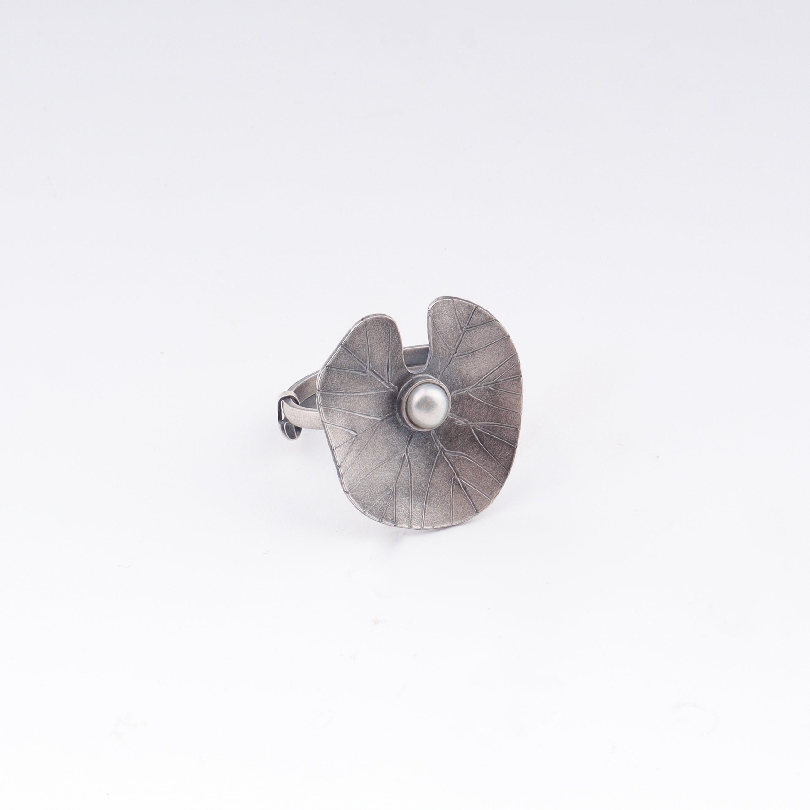 Mini Saroj-Parna Ring (Adjustable)