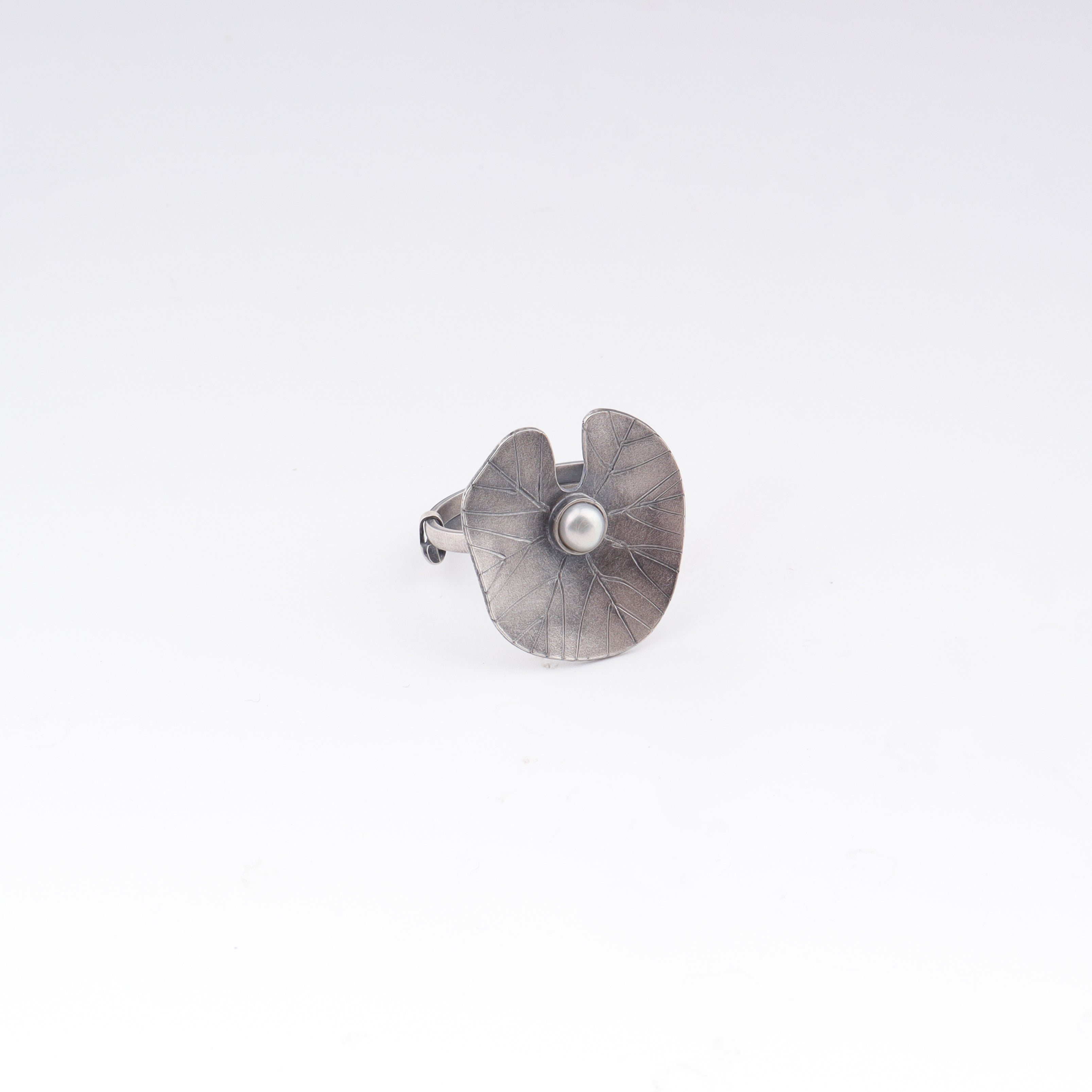 Mini Saroj-Parna Ring (Adjustable)