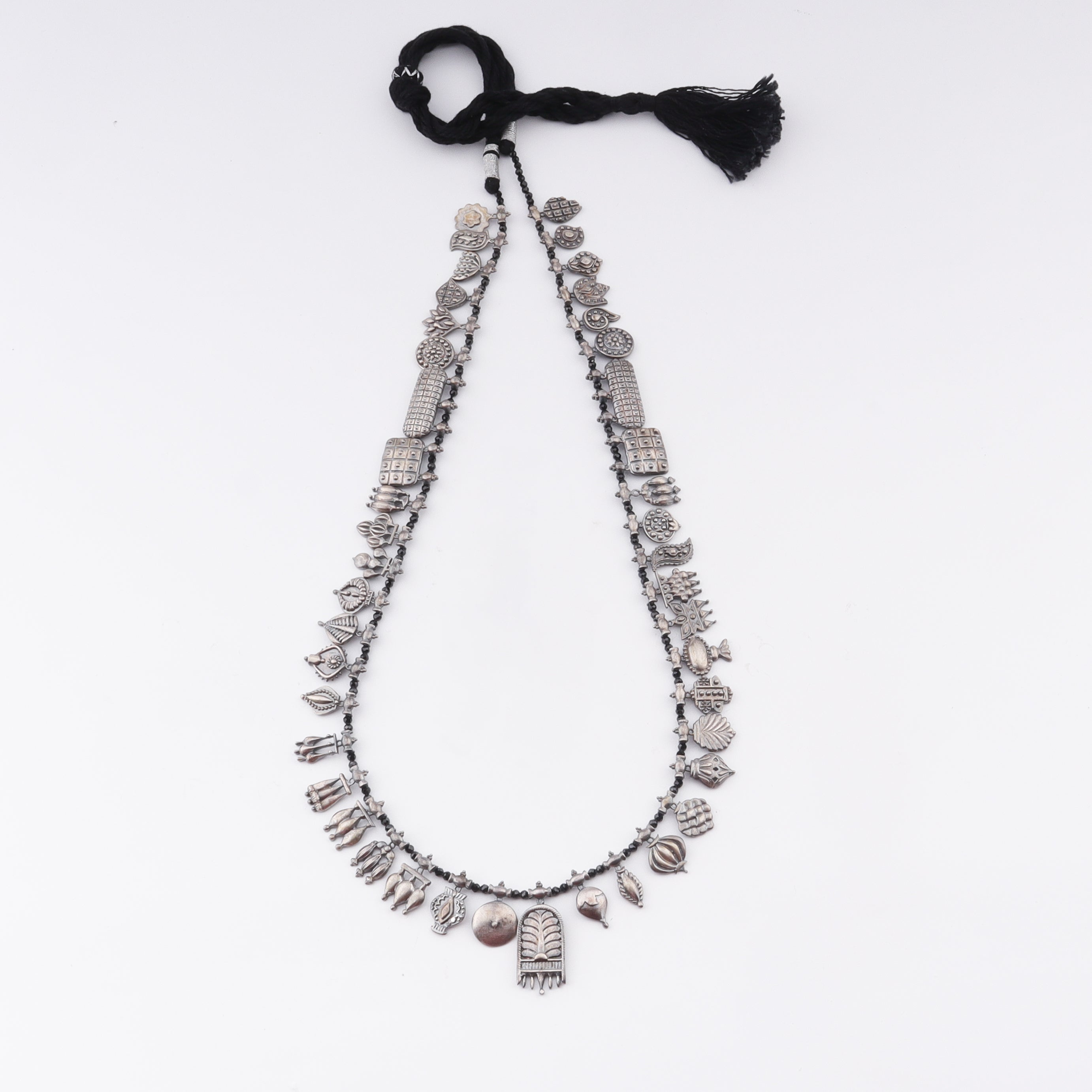 The Aadyaa Saaj (Oxidized Silver, Black spinel) Short | 92.5 Silver