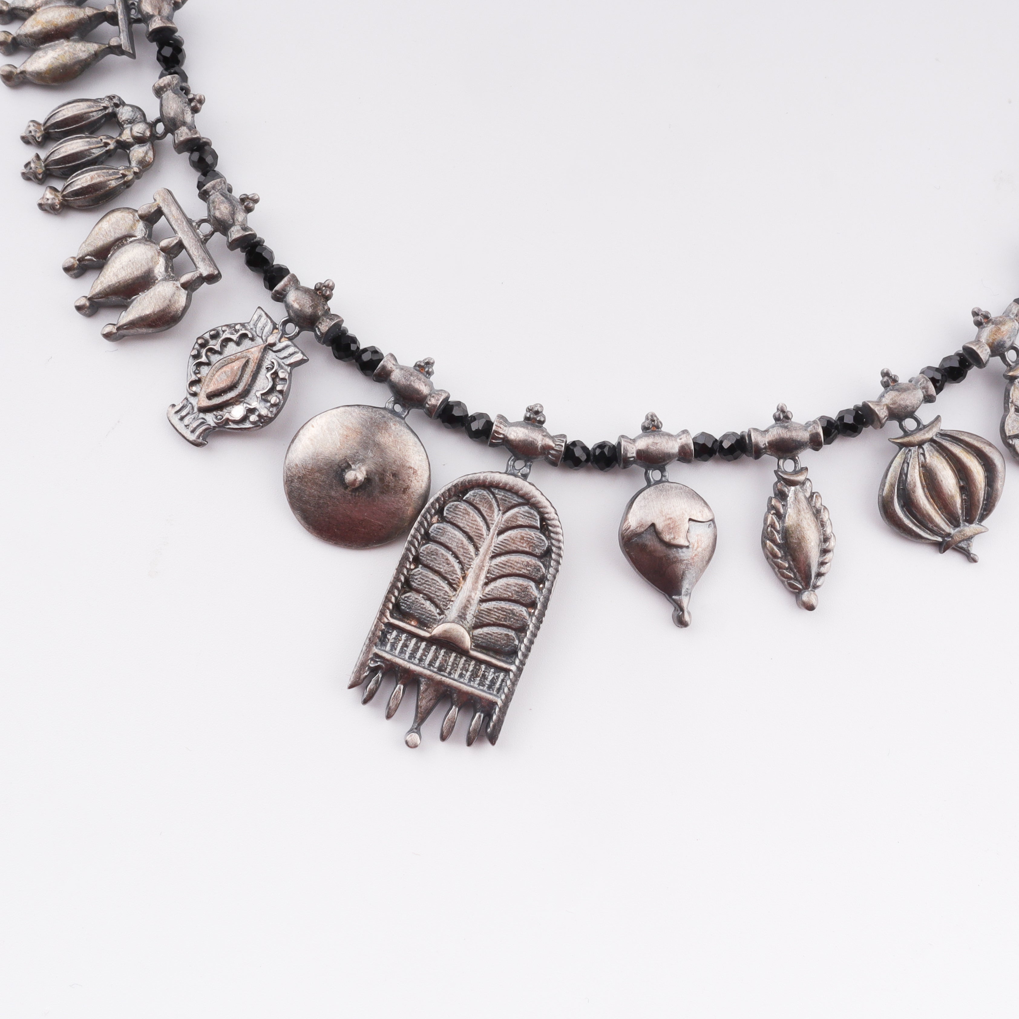 The Aadyaa Saaj (Oxidized Silver, Black spinel) Short | 92.5 Silver