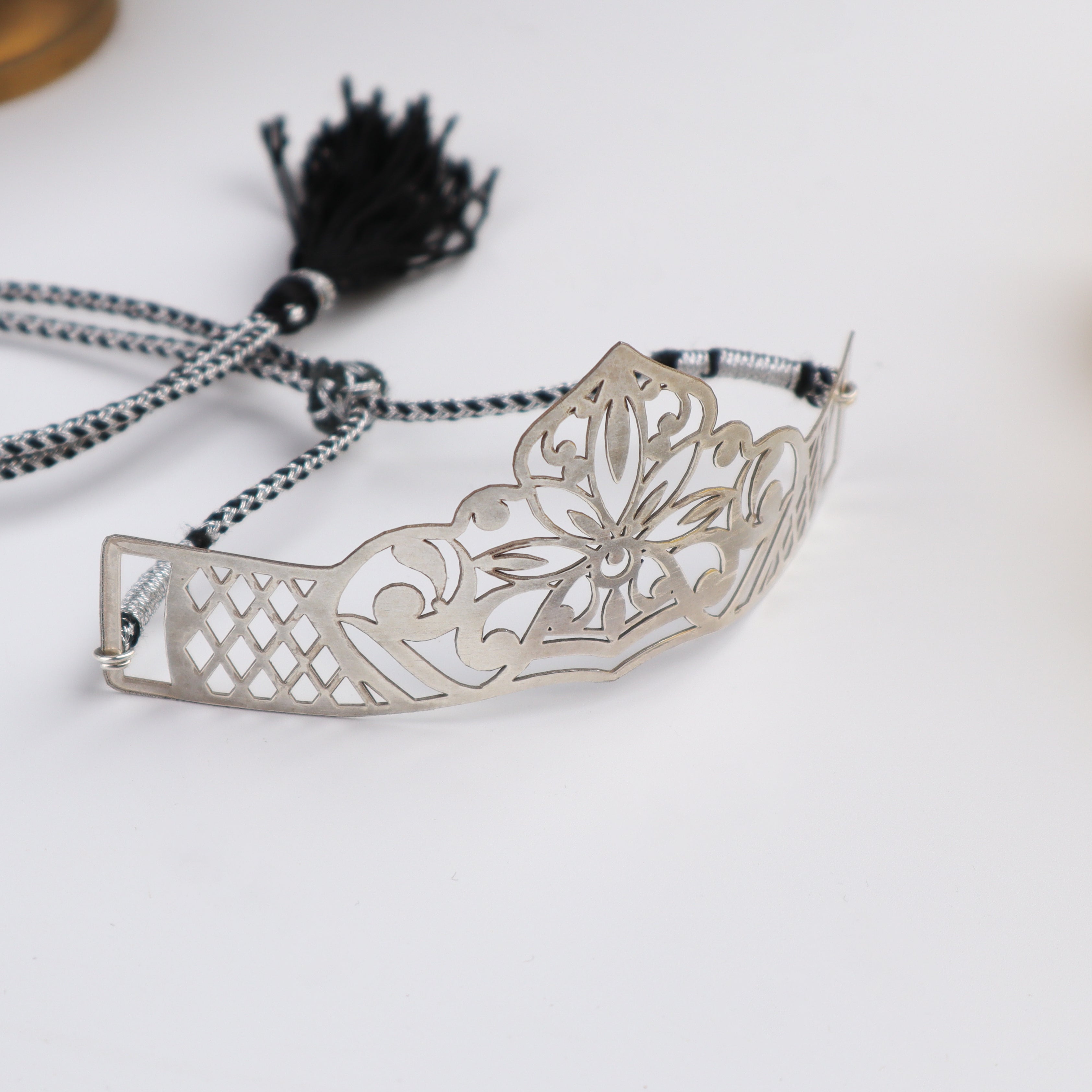 Silver Floral filigree Mukut