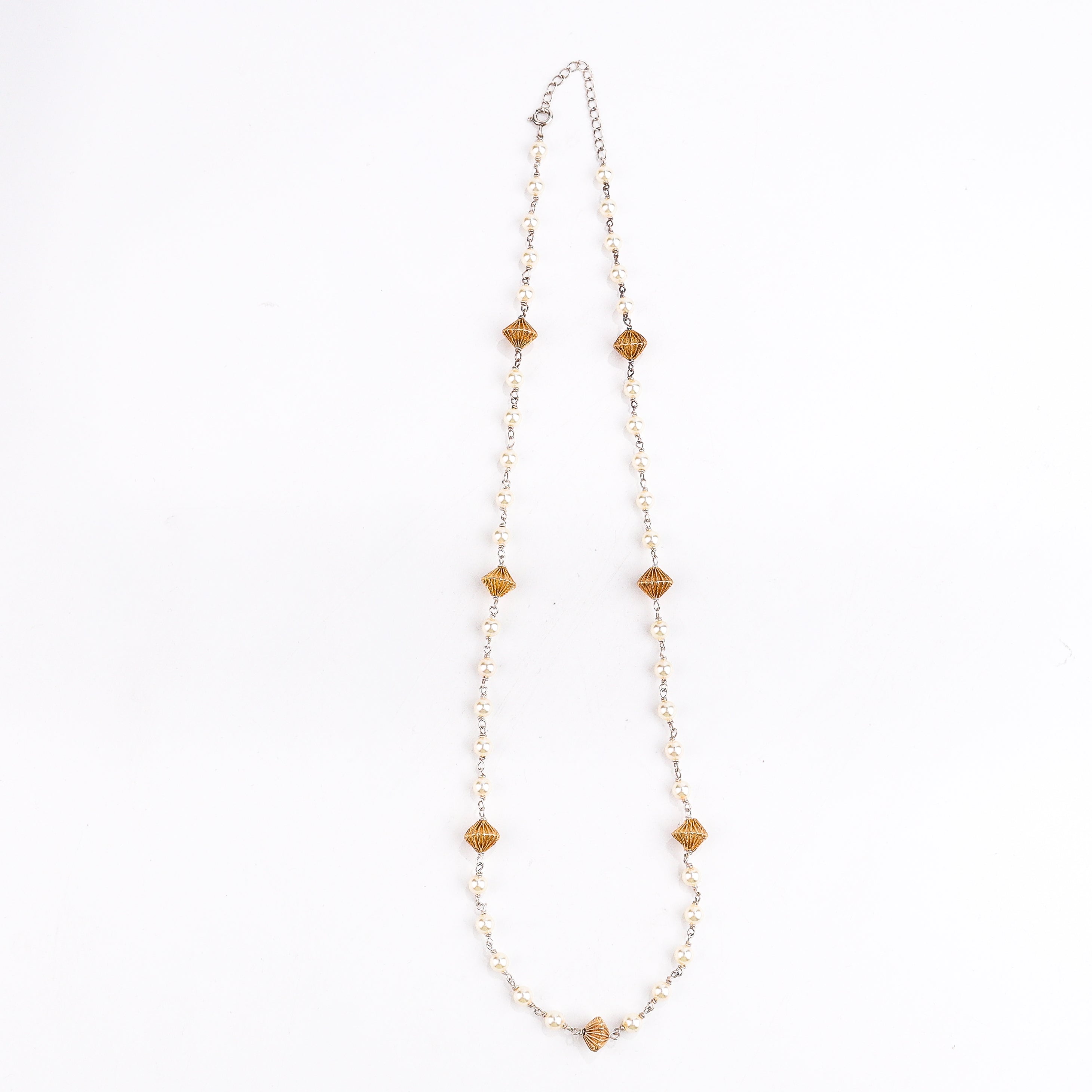 silver bead ganthan necklace with pearls