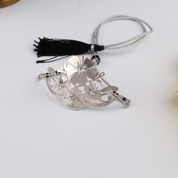 Silver floral filigree mukut for worship