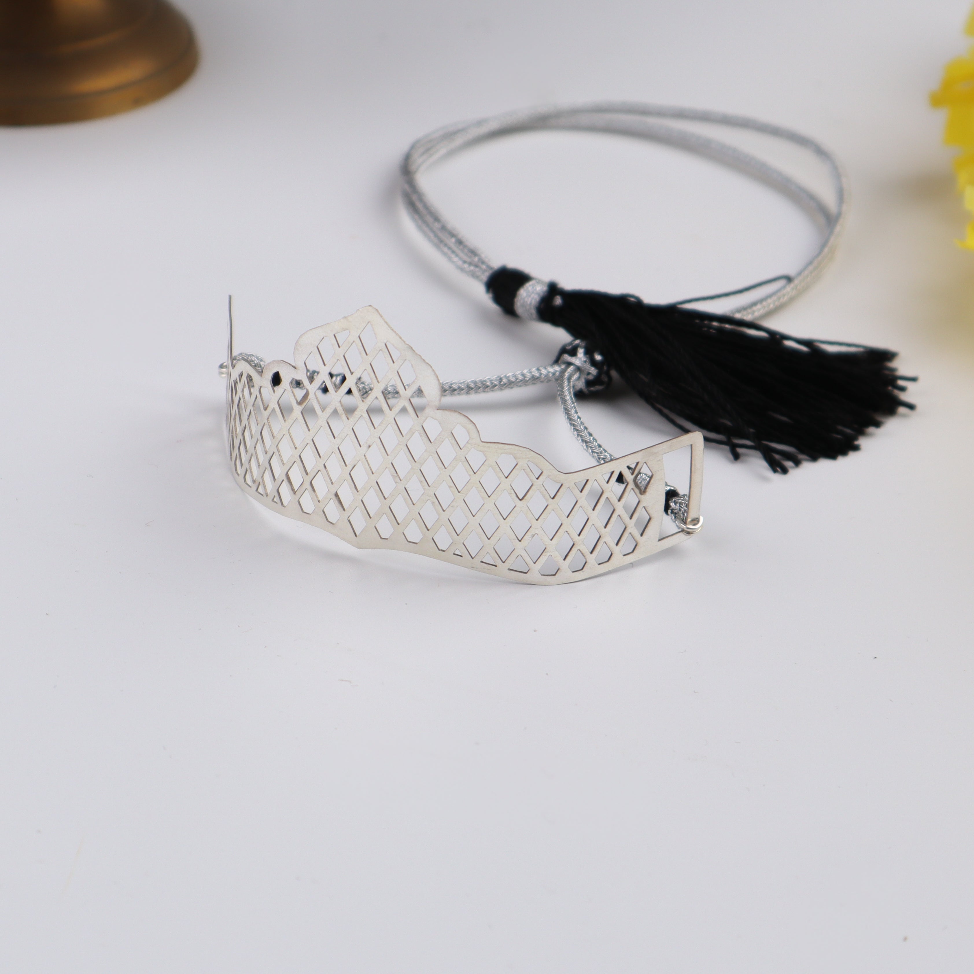 Silver Mesh Filigree Mukut