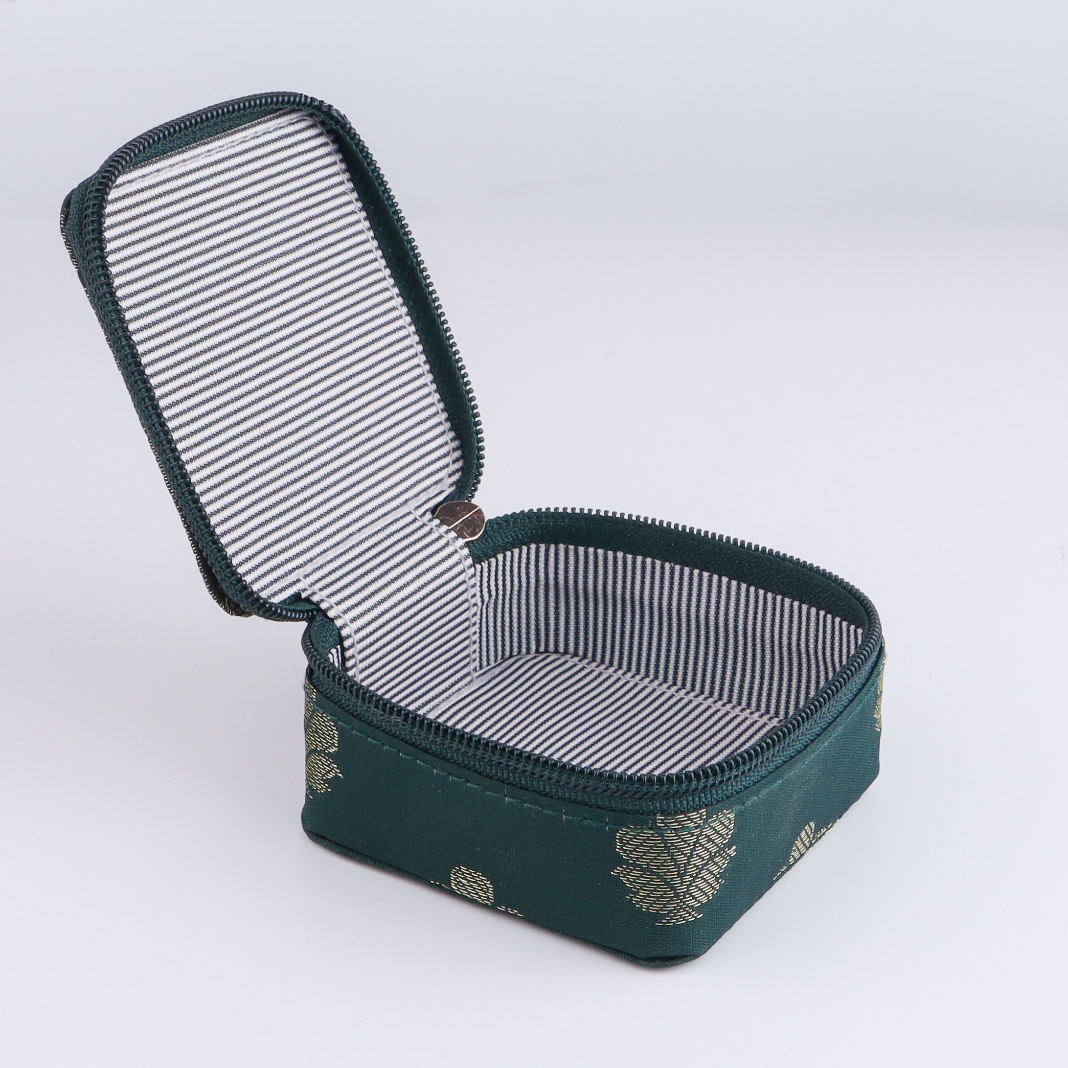 Premium Fabric Jewellery Pouch (Travelling)