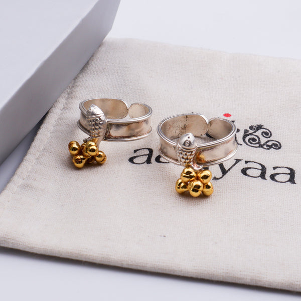 Swarna Rajat | Masoli (Fish) Toe Ring | 92.5 Silver
