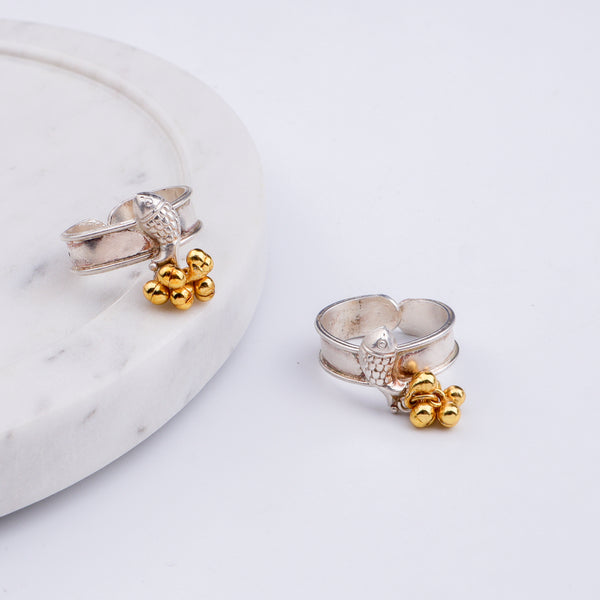 Swarna Rajat | Masoli (Fish) Toe Ring | 92.5 Silver