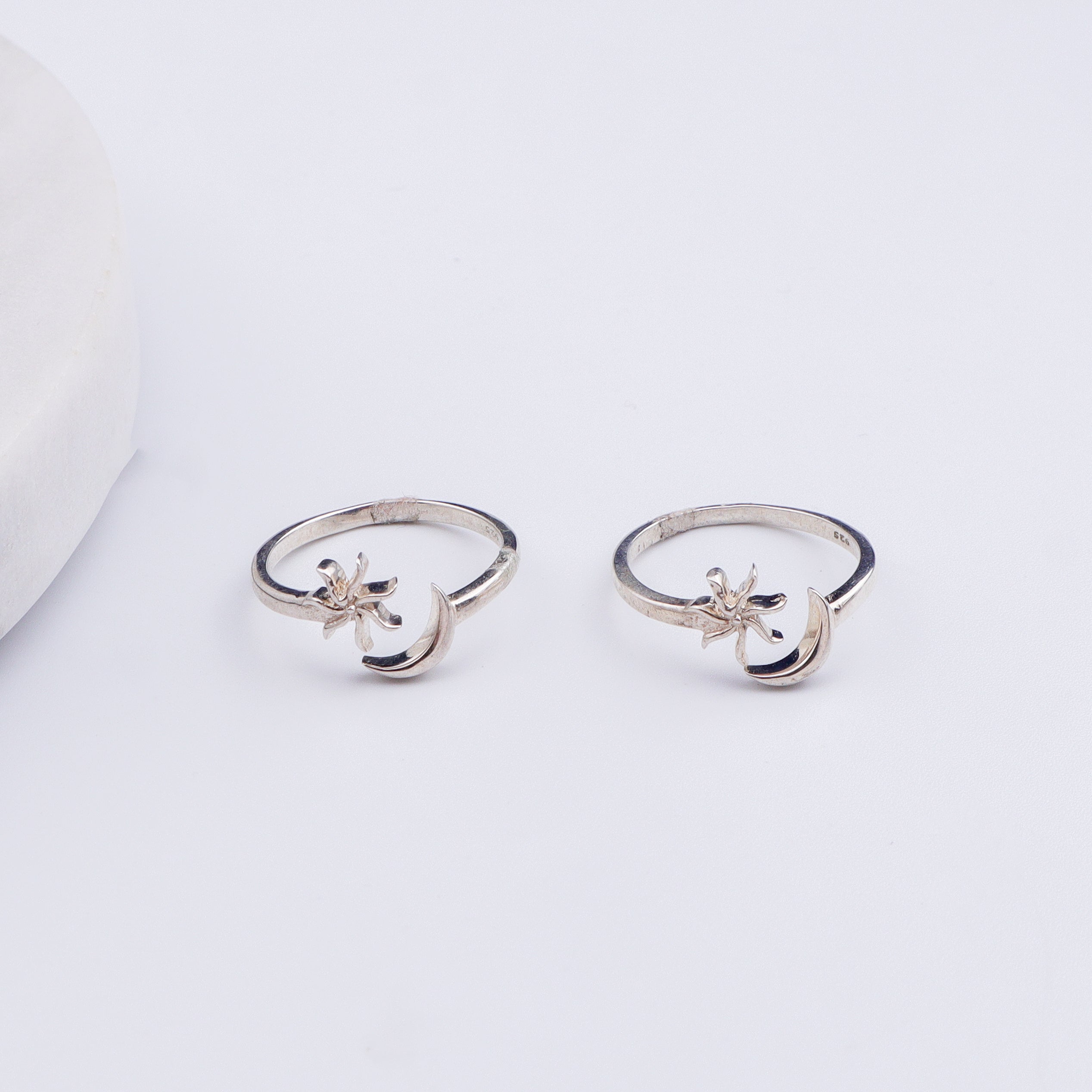 Silver Sun & Moon Motif Toe Ring