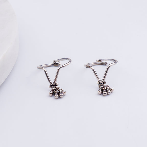 Silver Shiny V Shaped Ghungroo Toe Ring