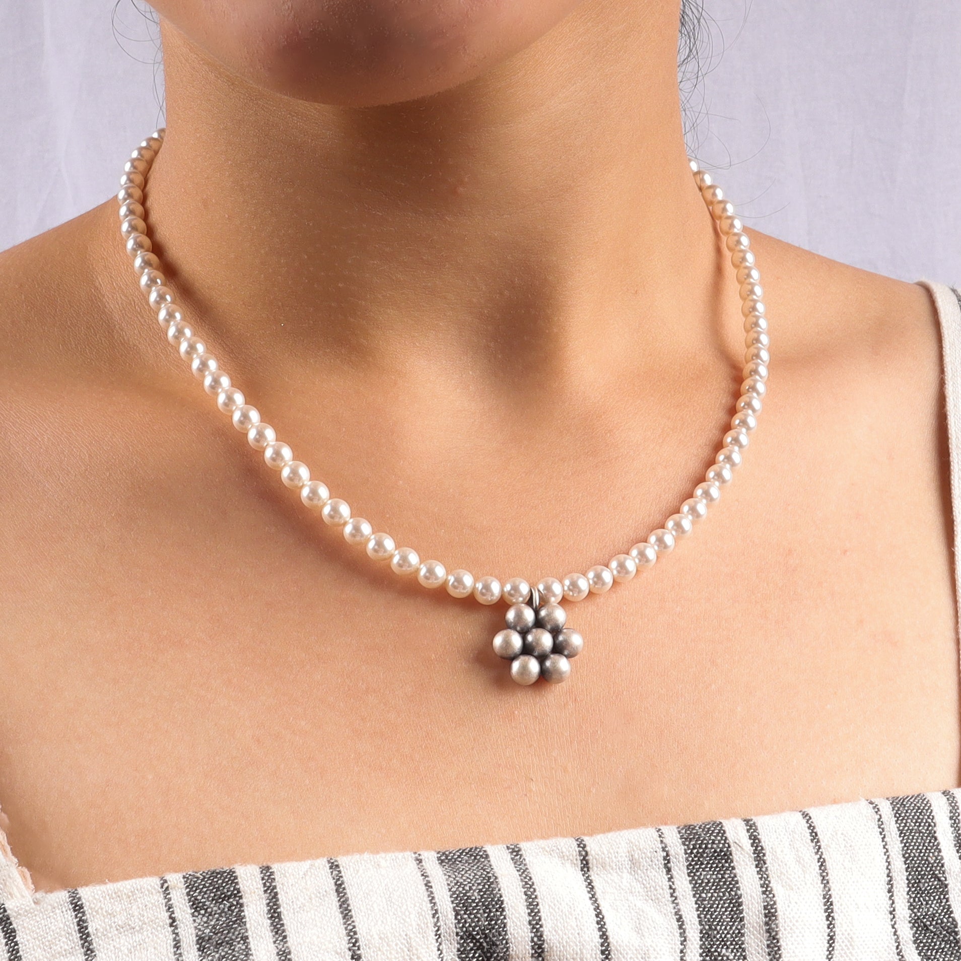 Kudi necklace with pearls