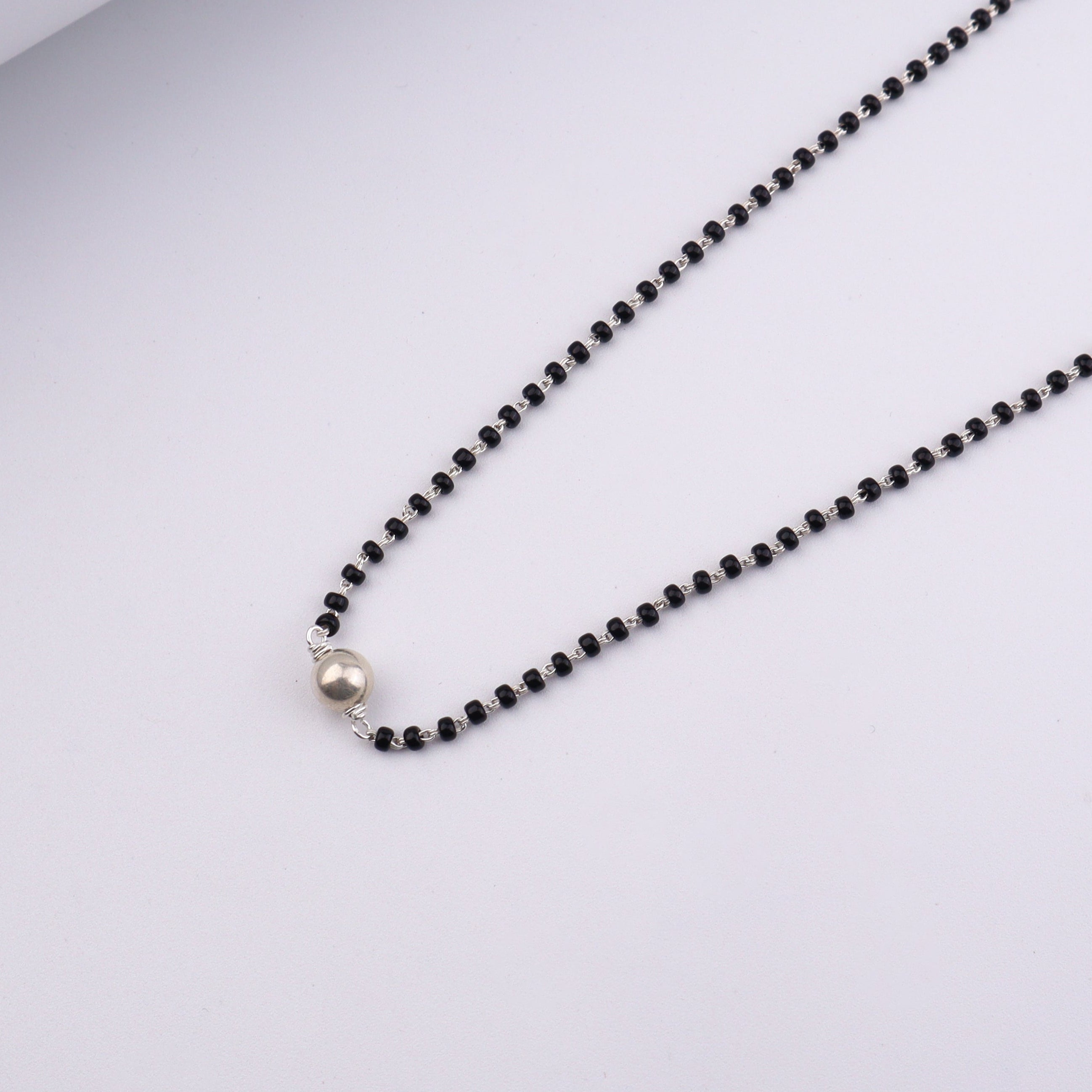 Minimal silver one bead mangalsutra design