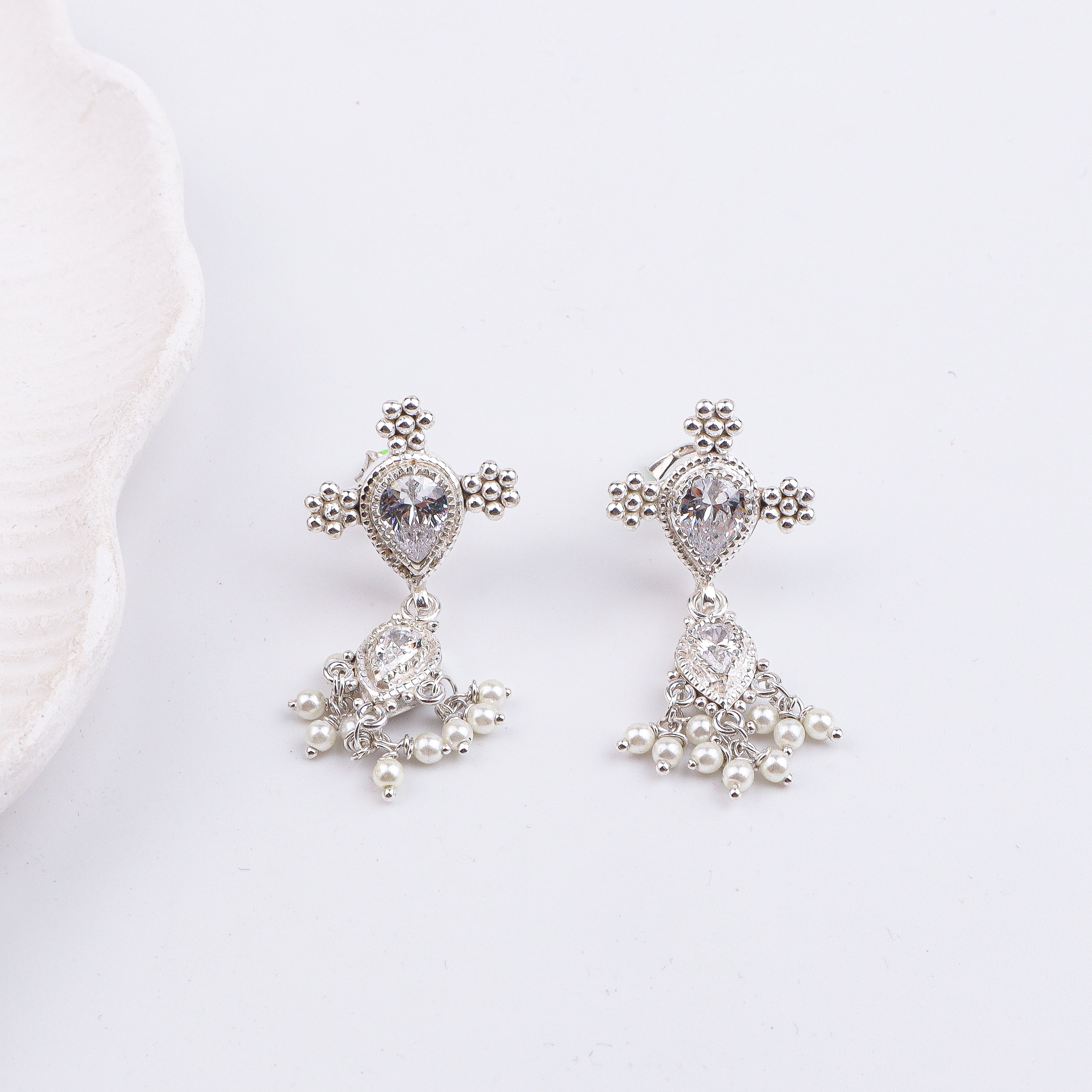 Kudi Tanmani Earrings