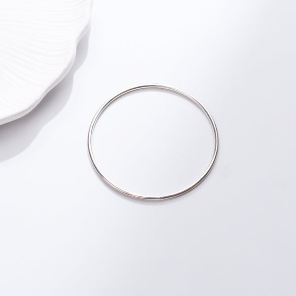 Plain silver bangle for jewelry